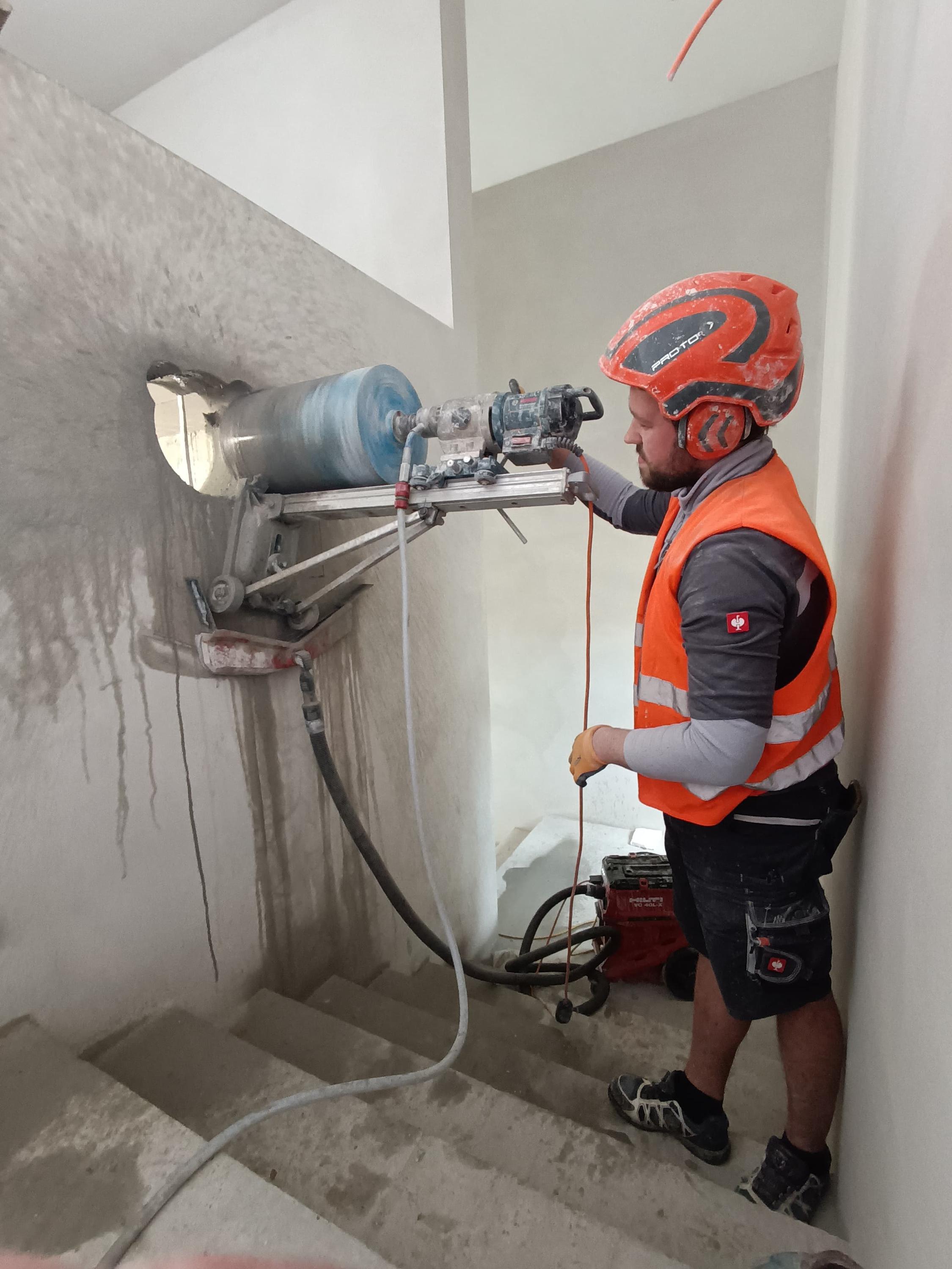 Koláček - Jádrové vrtání a řezání betonu foto 6
