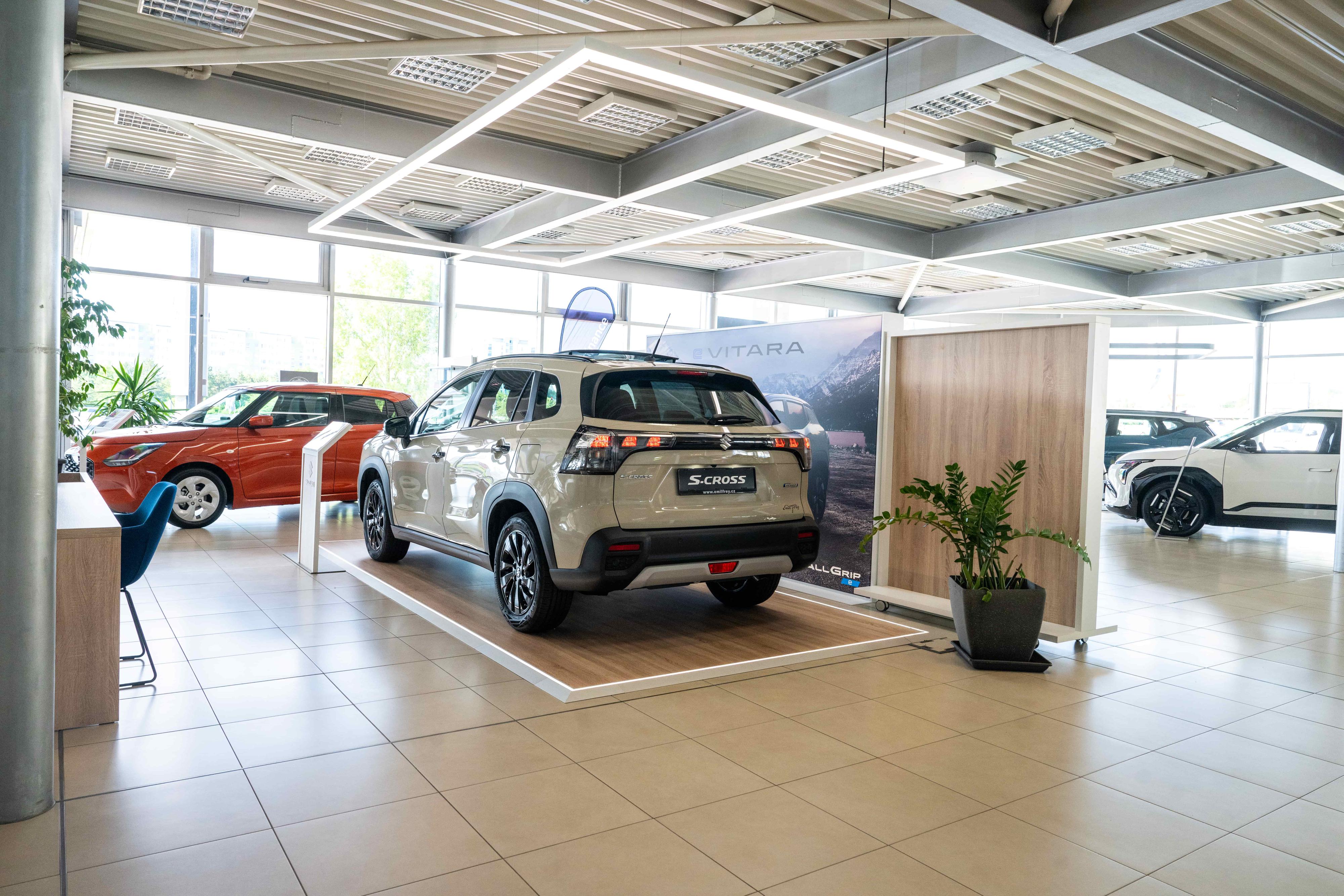Emil Frey – nové vozy Suzuki – Pekařská foto 5