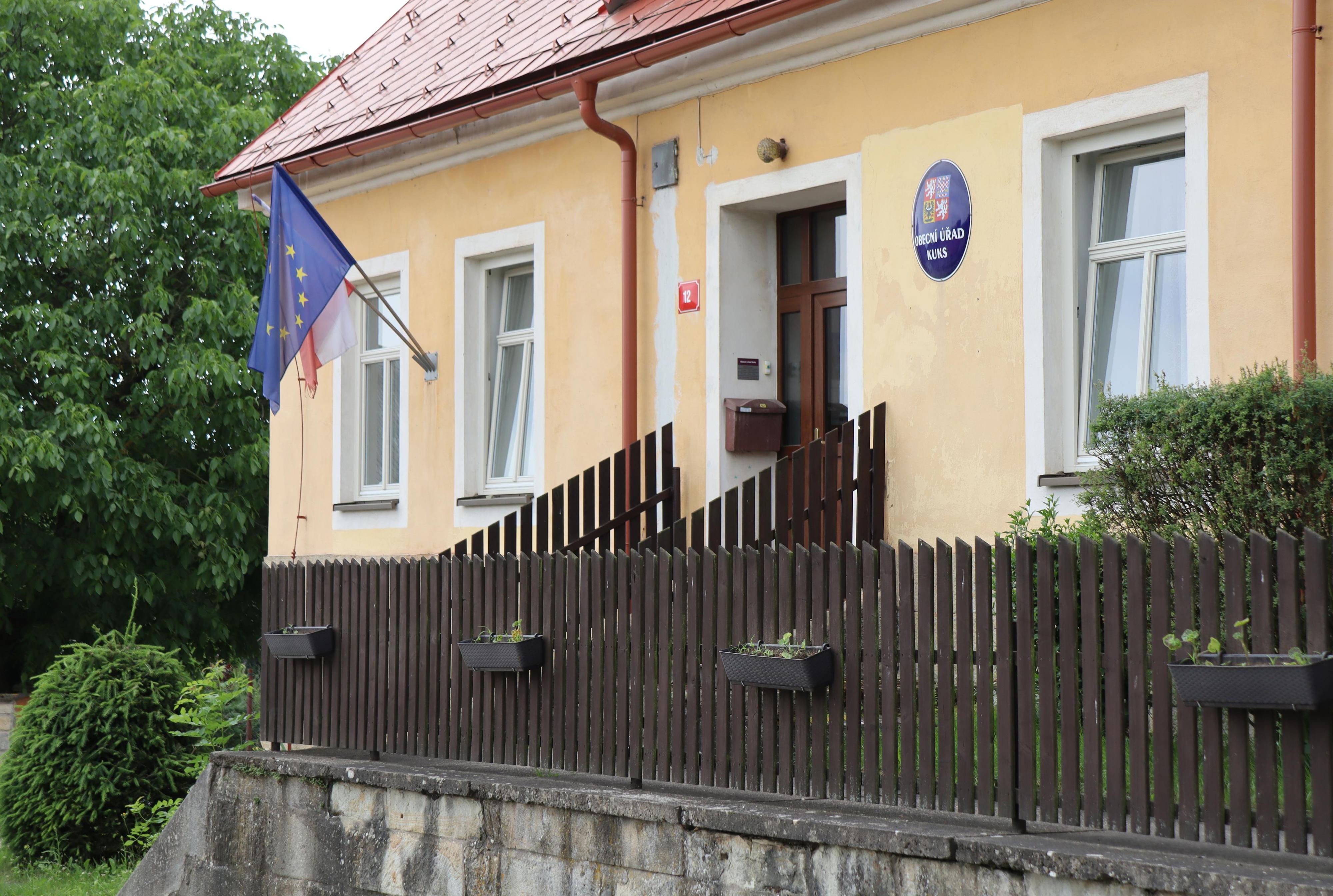 Kuks - obecní úřad foto 6