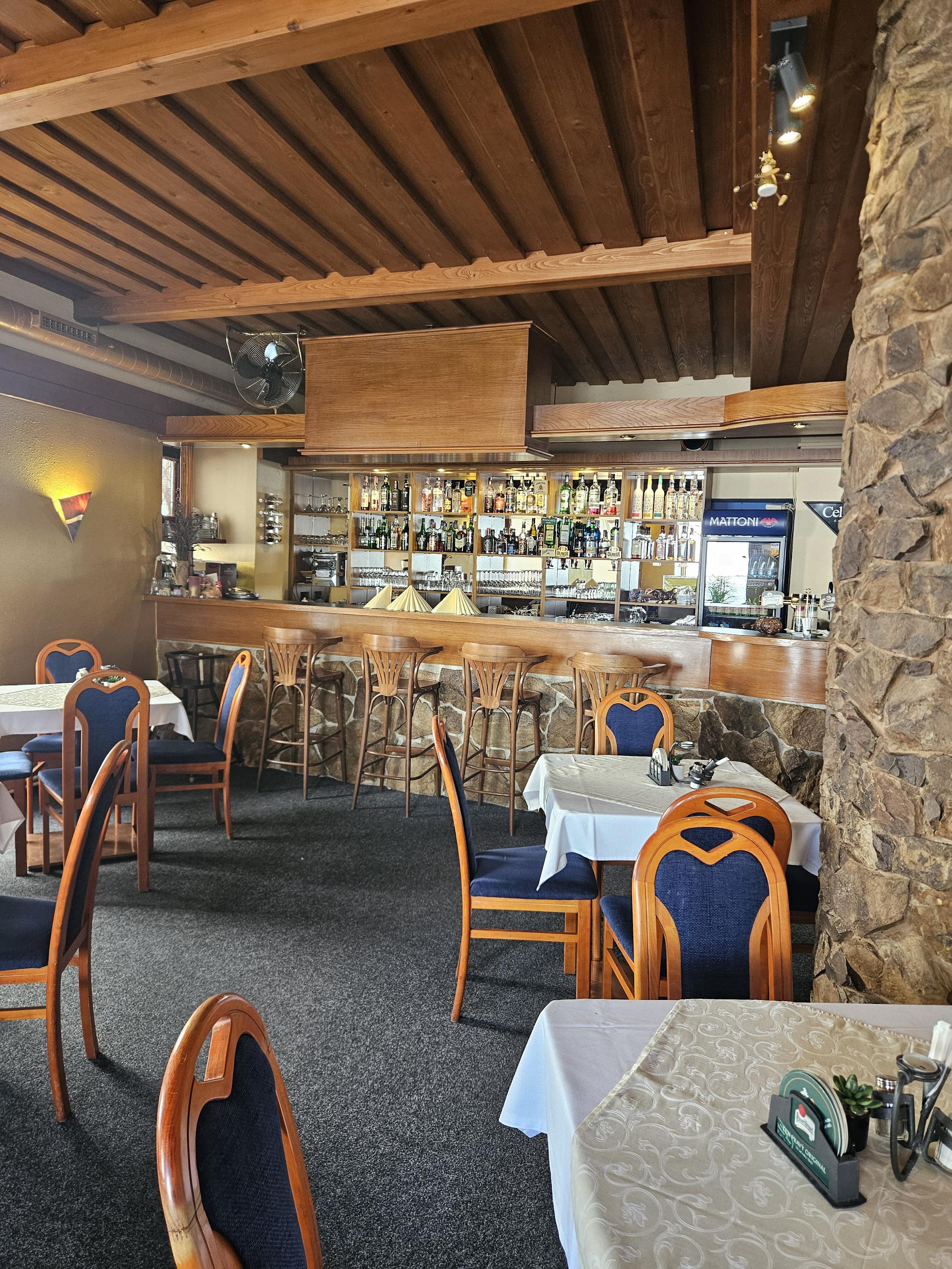Restaurace U Zlatého býka foto 2