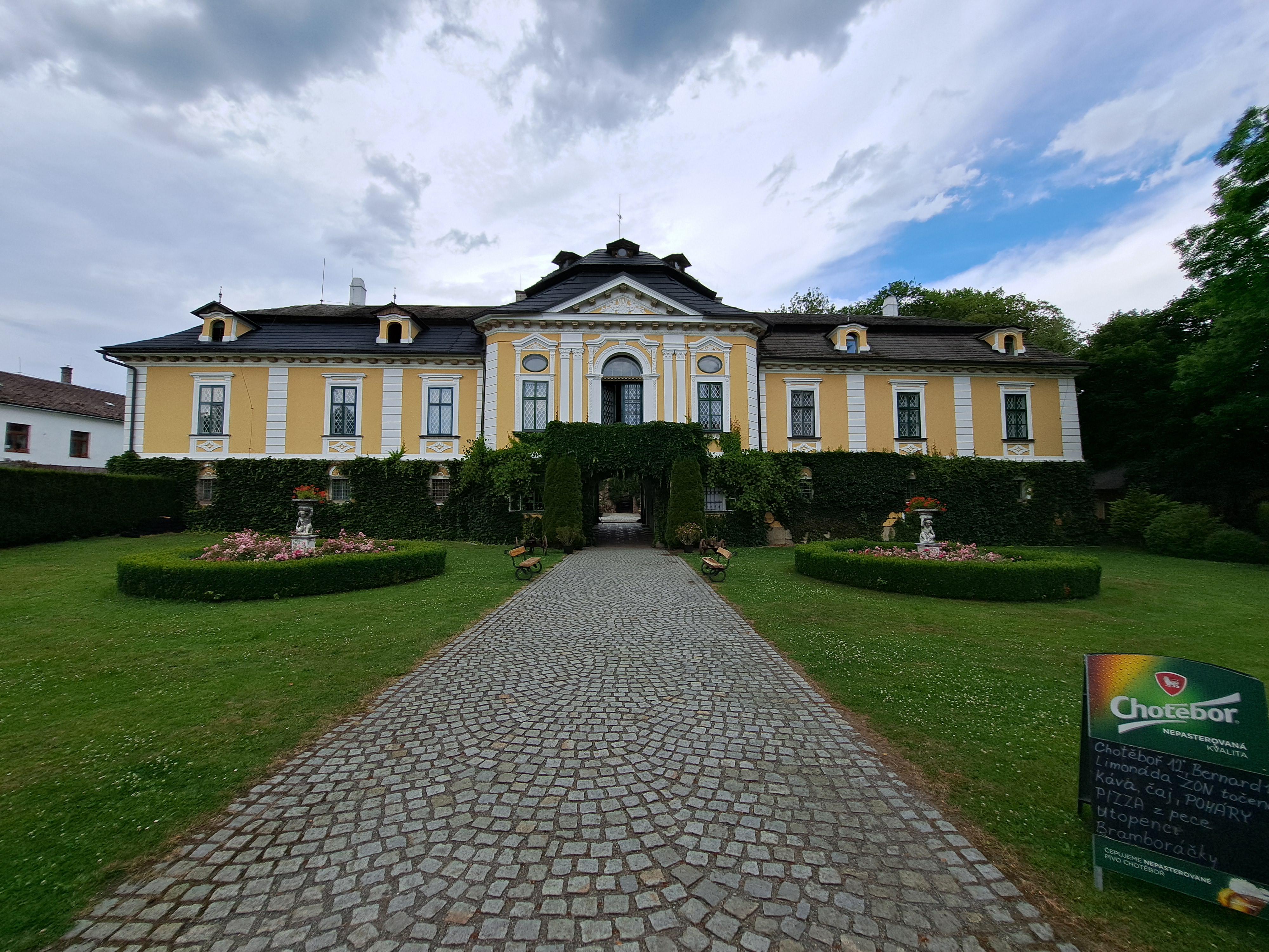 Zámek Úsobí foto 5