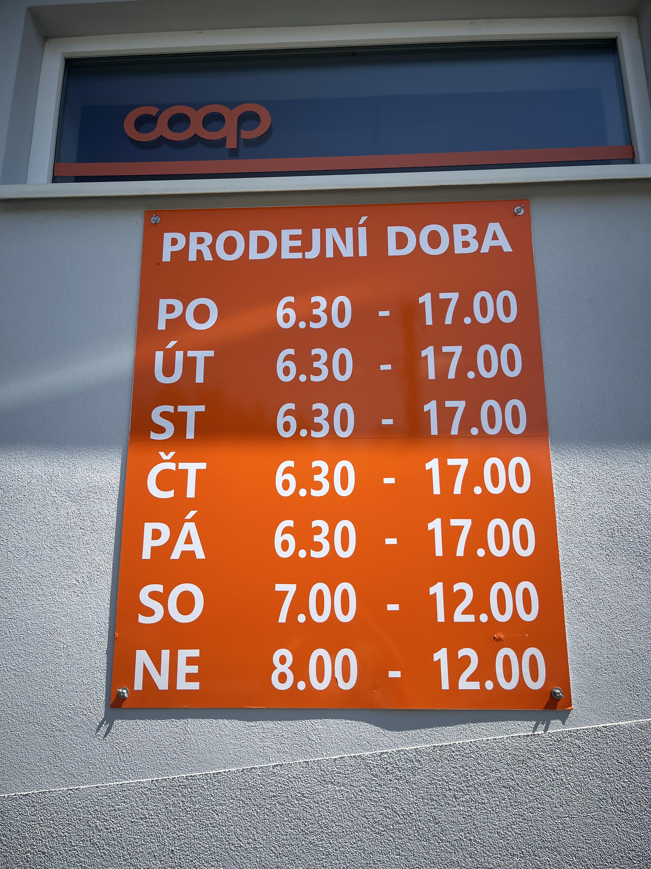 JEDNOTA, spotřební družstvo, Moravský Krumlov – COOP foto 1