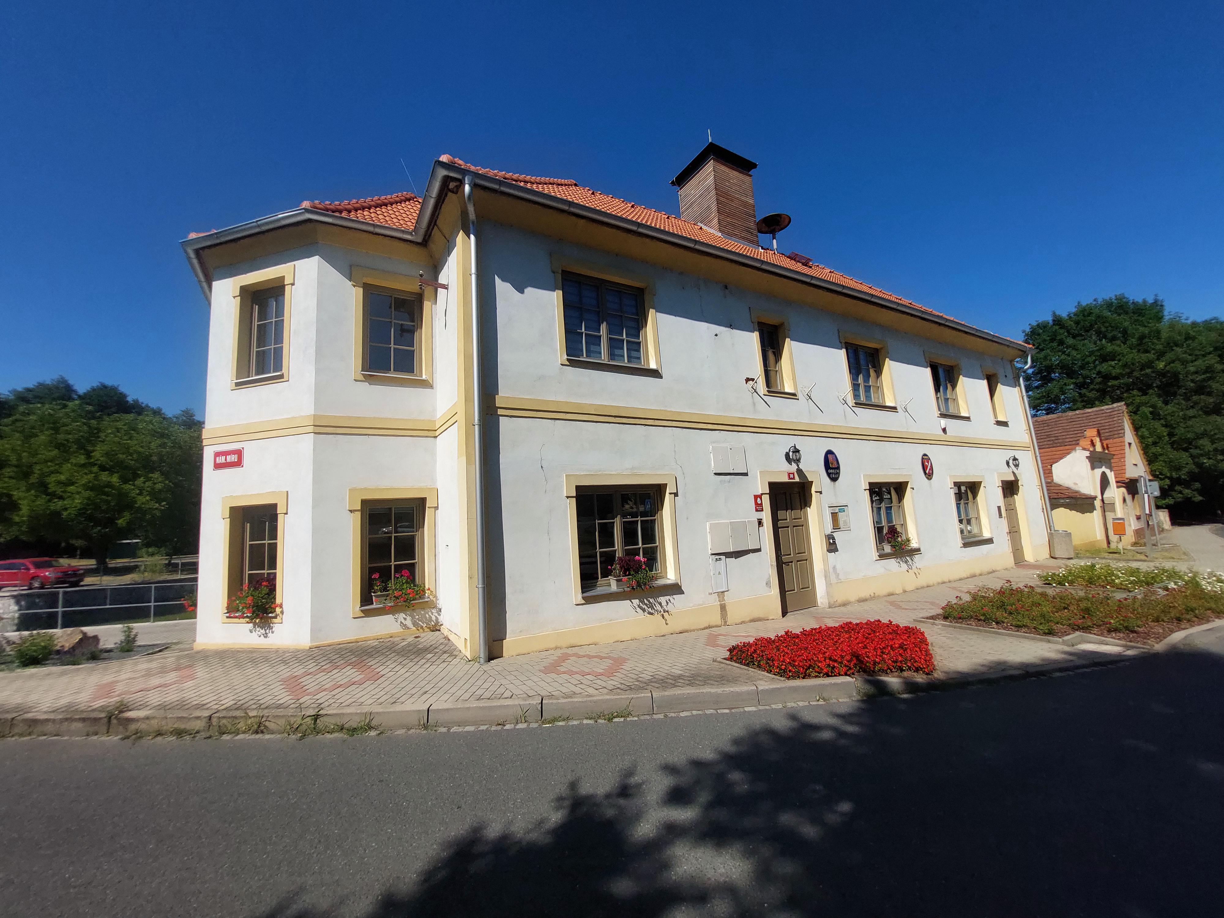 Dýšina - obecní úřad foto 3