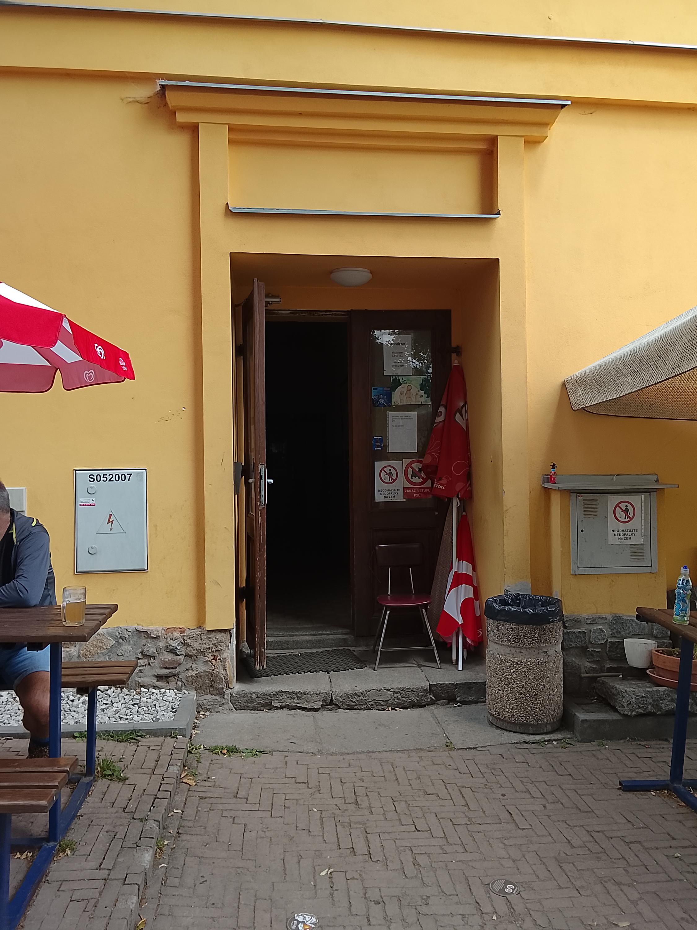 Potraviny - výčep - Kadov foto 3