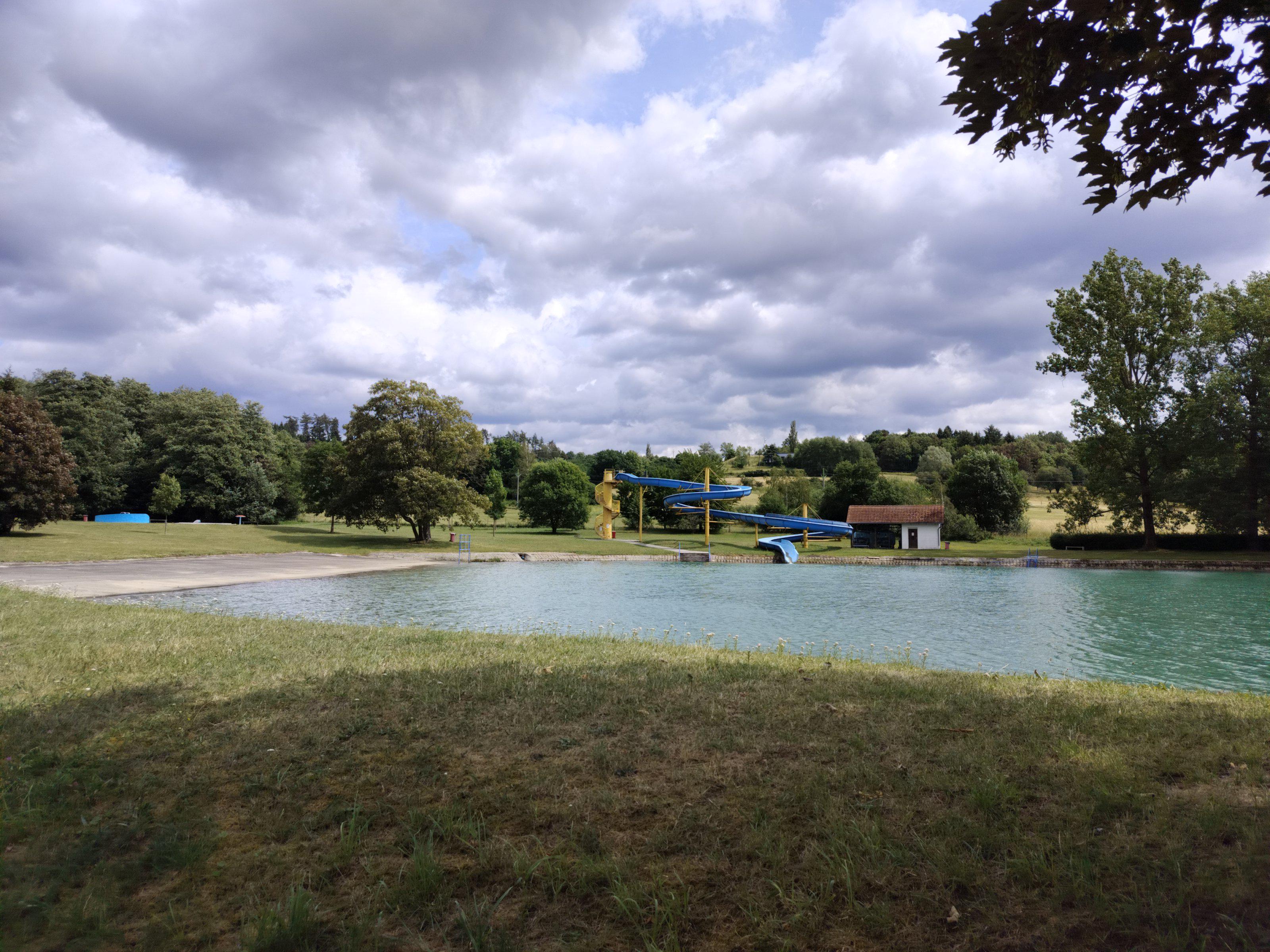 Koupaliště Planá foto 3