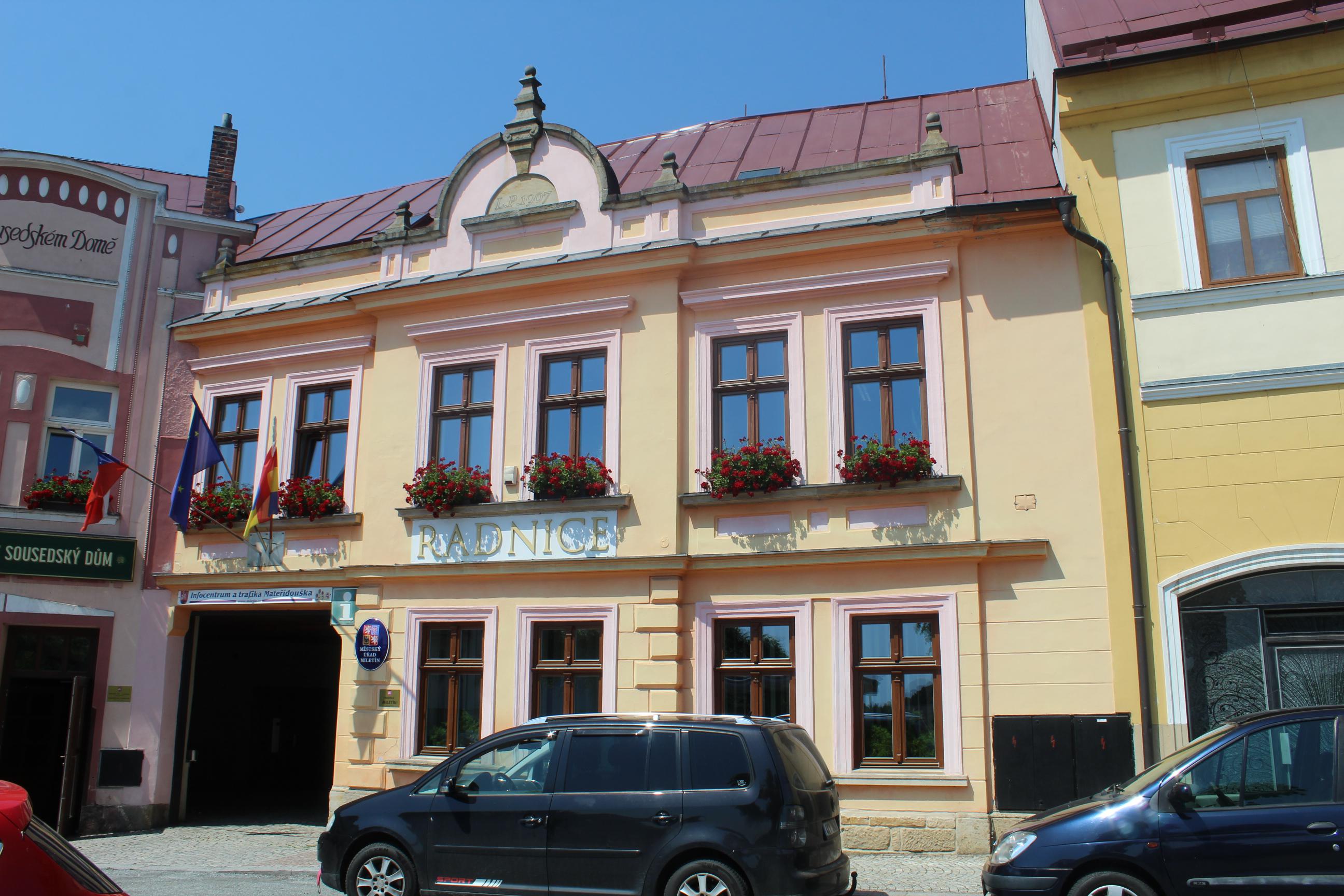 Miletín - městský úřad foto 4