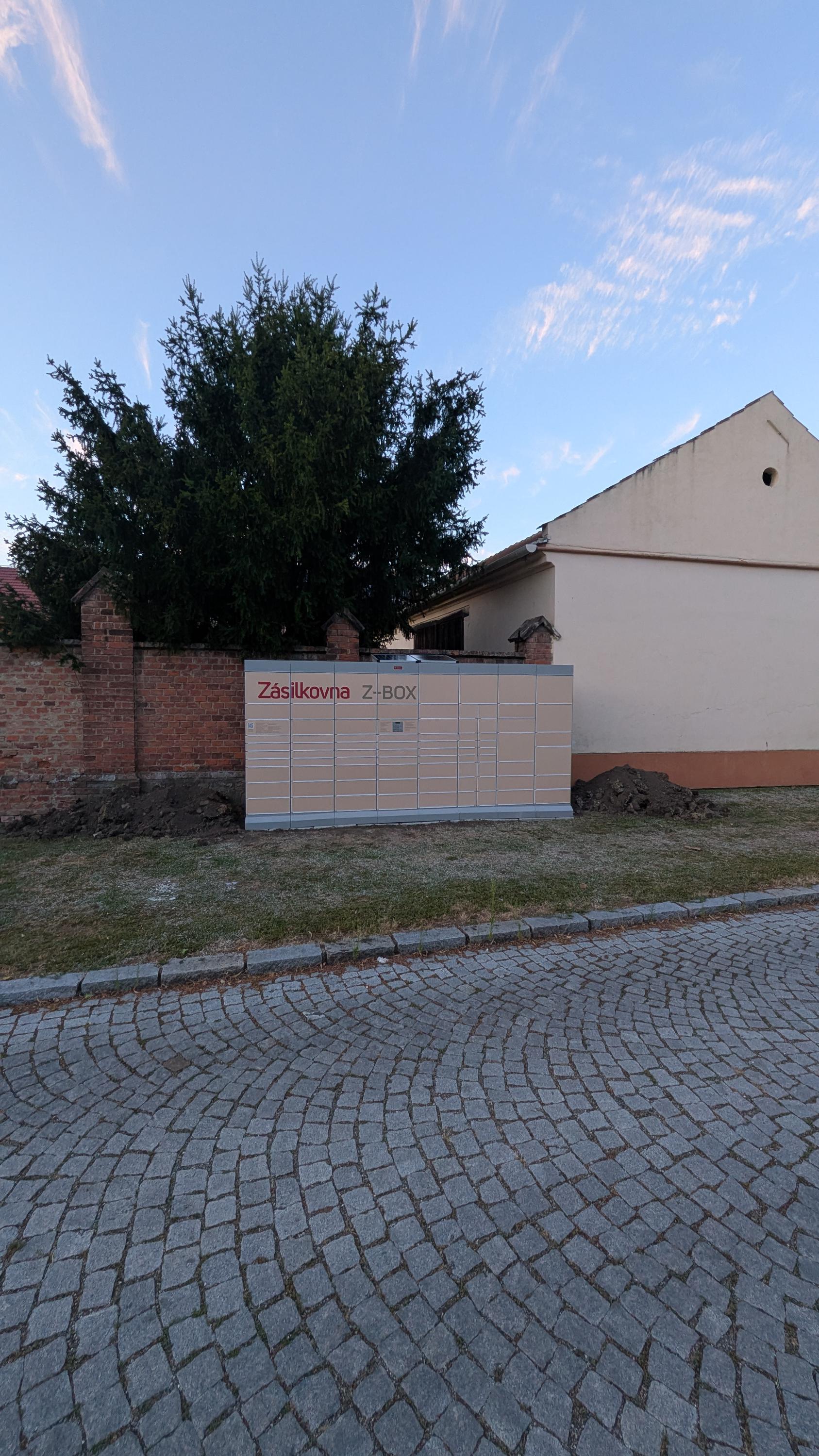 Z-BOX foto 1