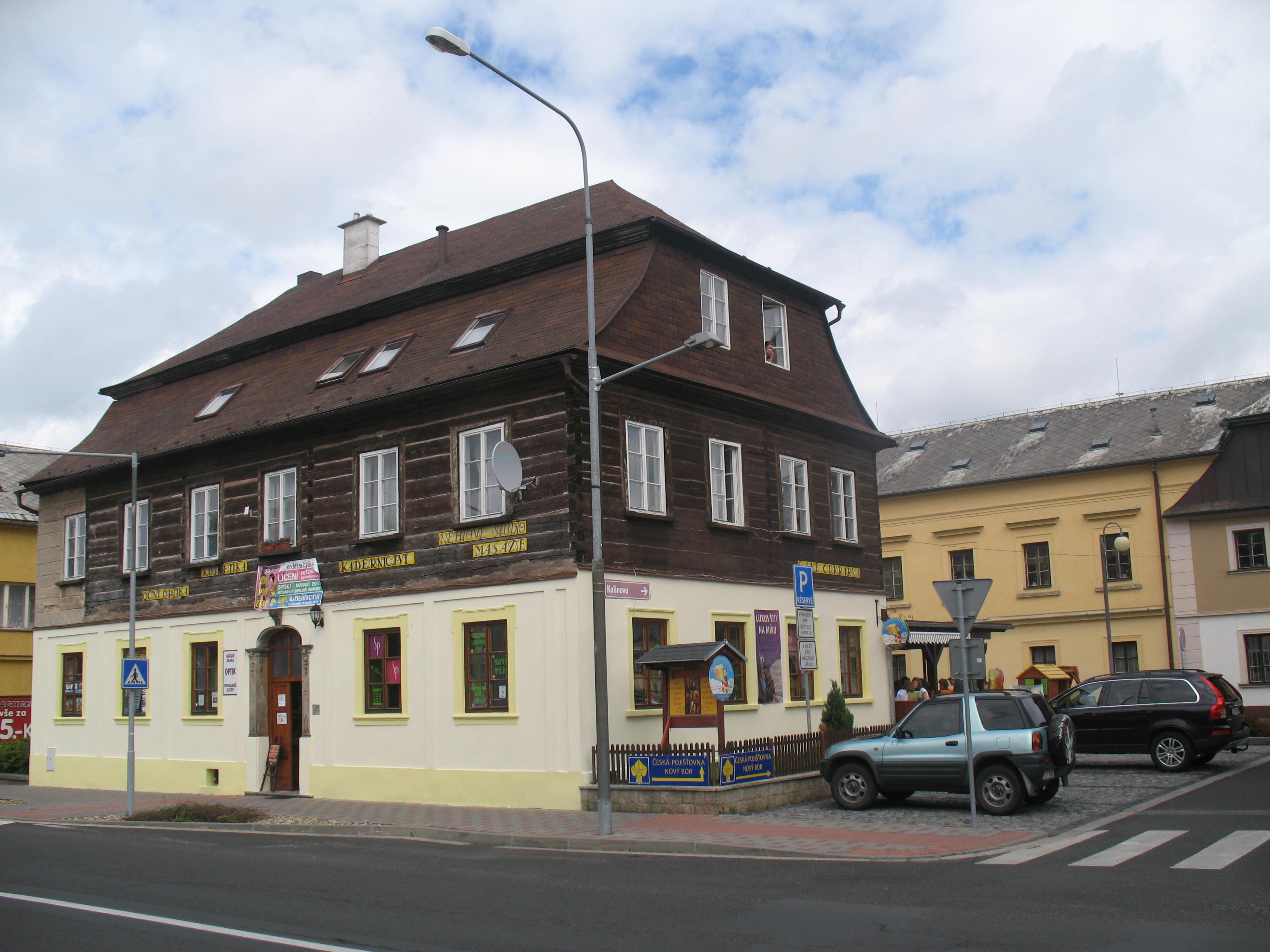 Petra Redlichová - Kadeřnictví 99