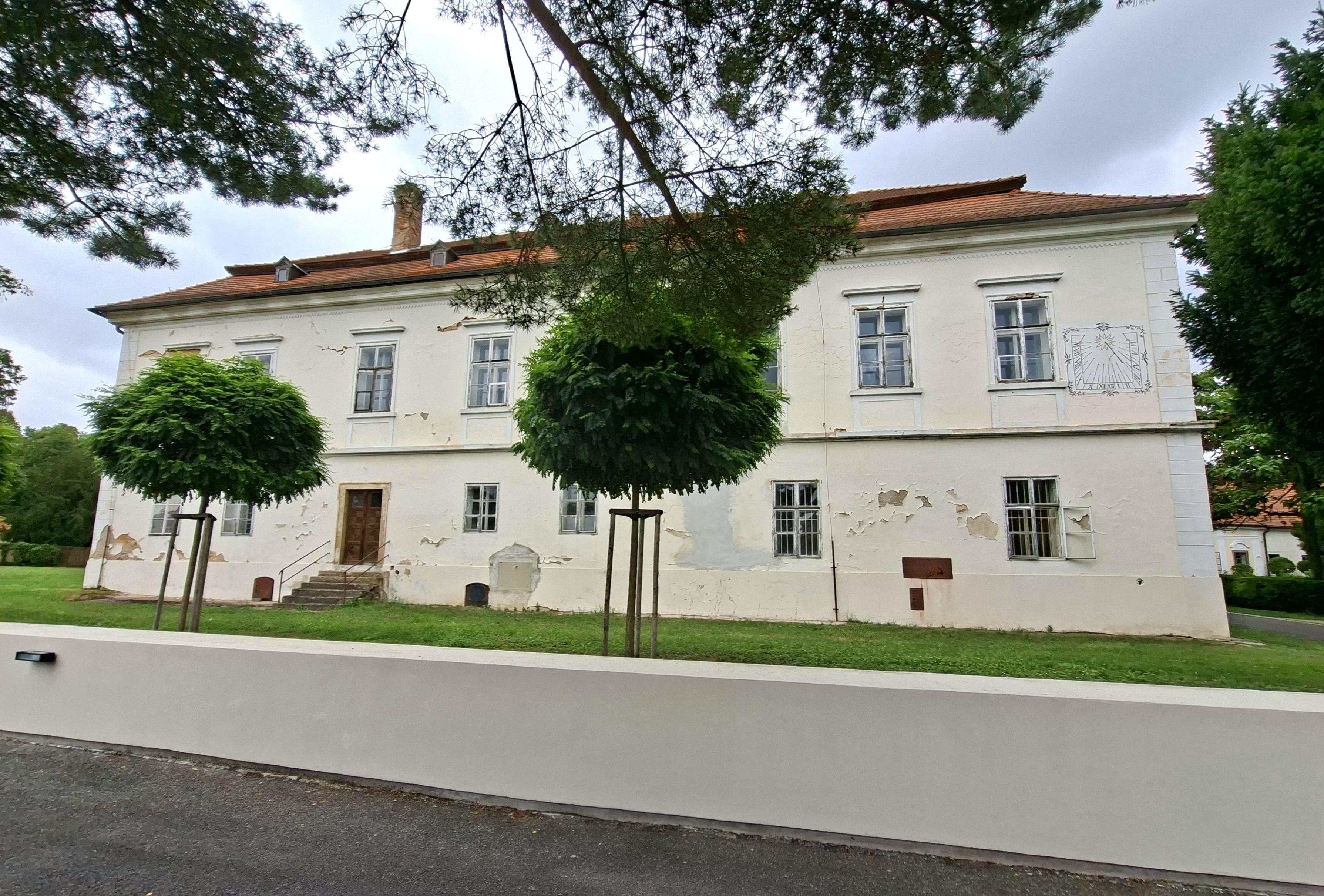Zámek Liteň Resort
