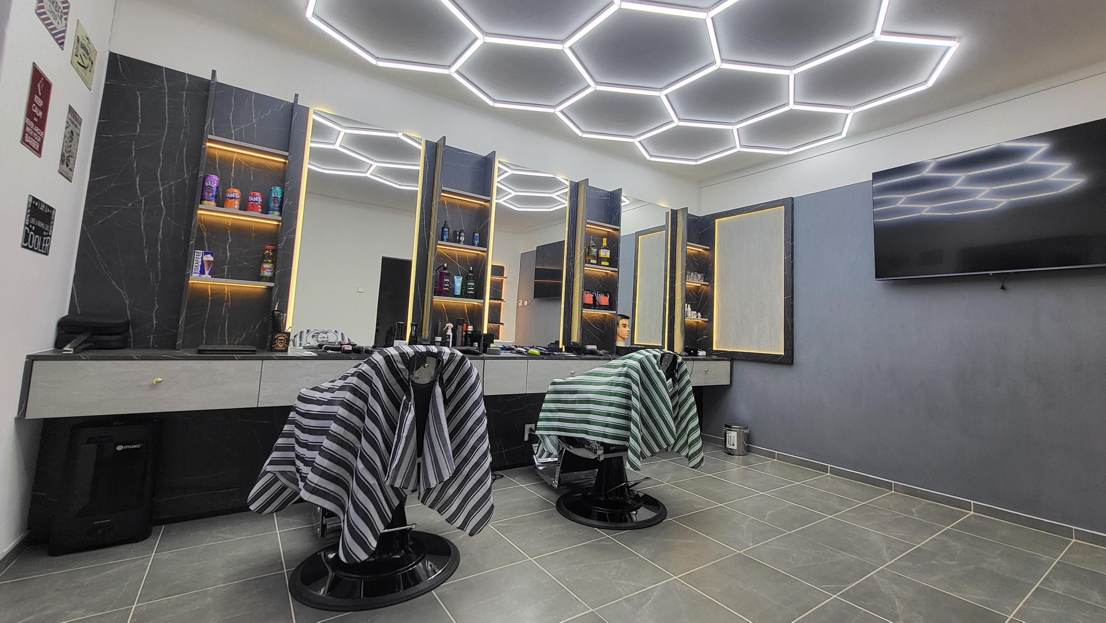 TRU€ BARBER foto 2