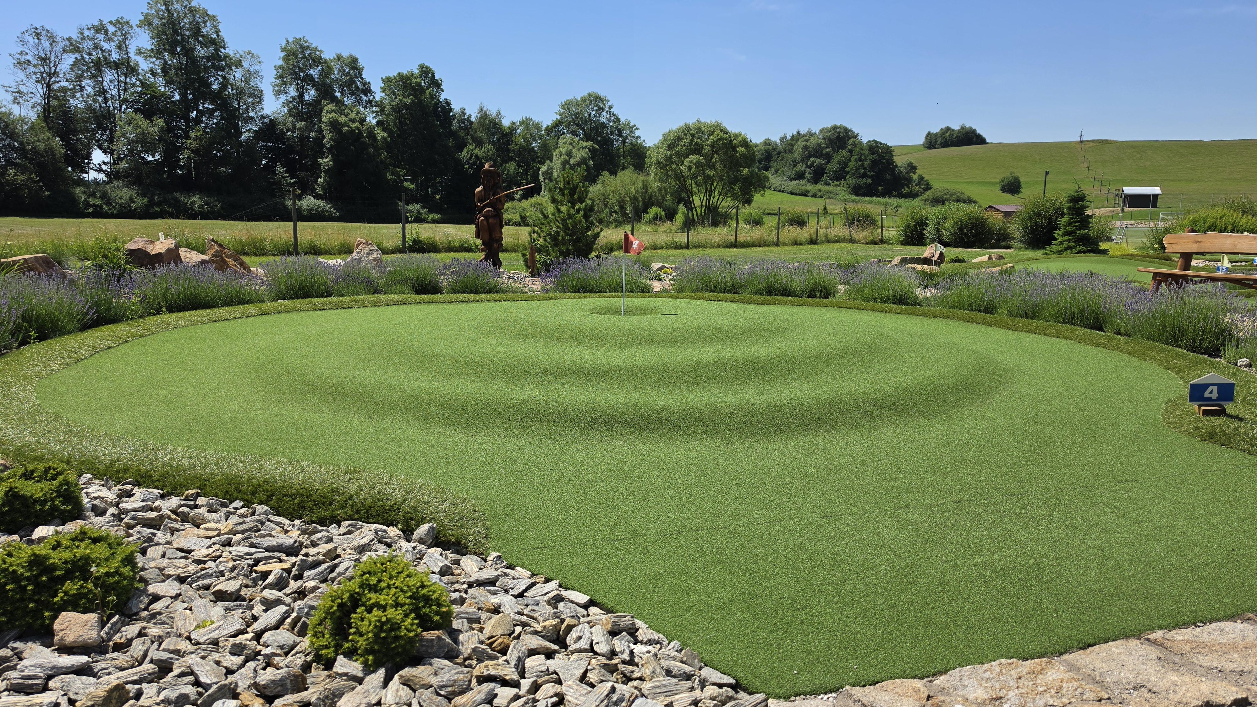Adventure Golf Artamon