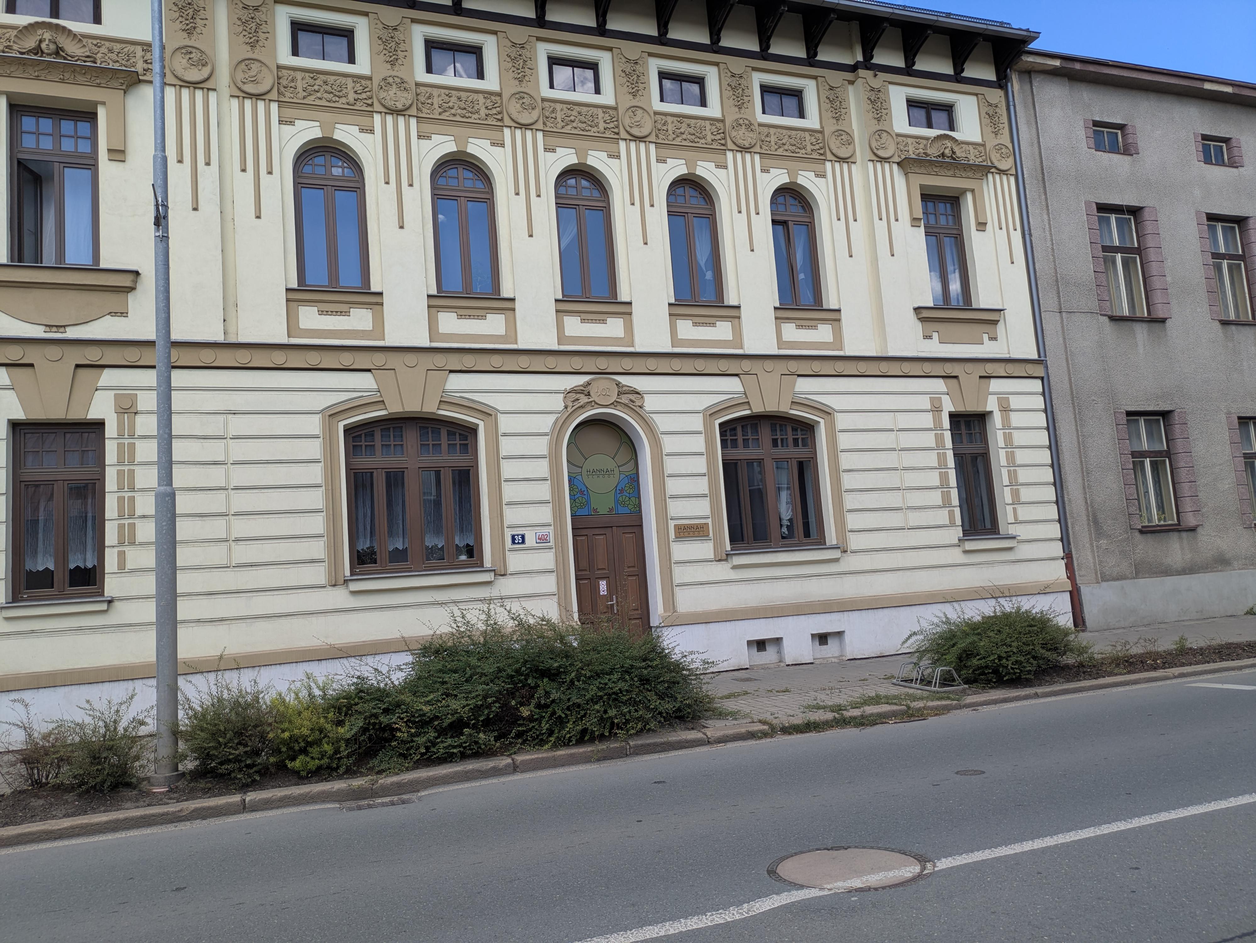 HANNAH SCHOOL s.r.o.