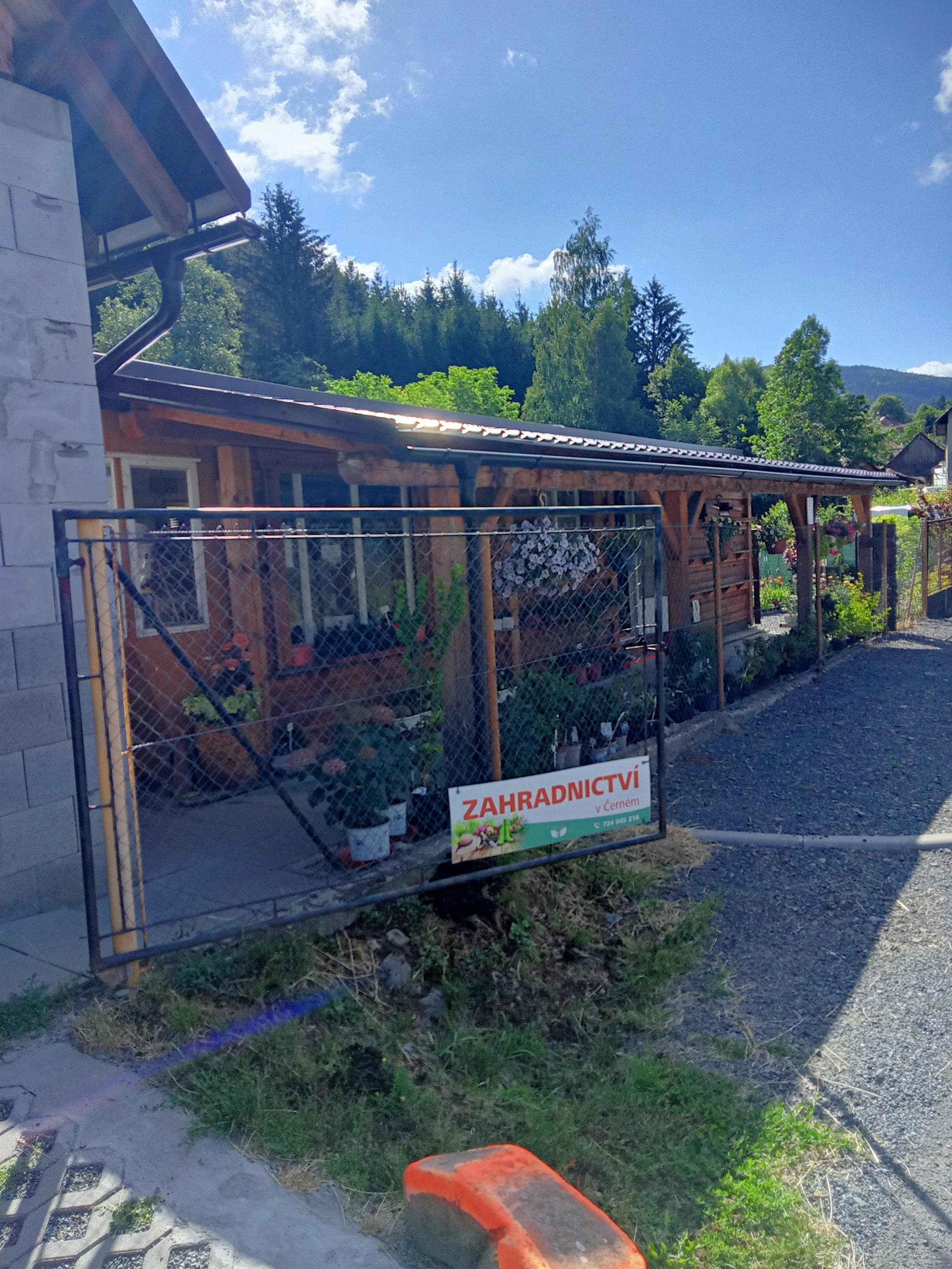 Zahradnictví v Černém foto 2