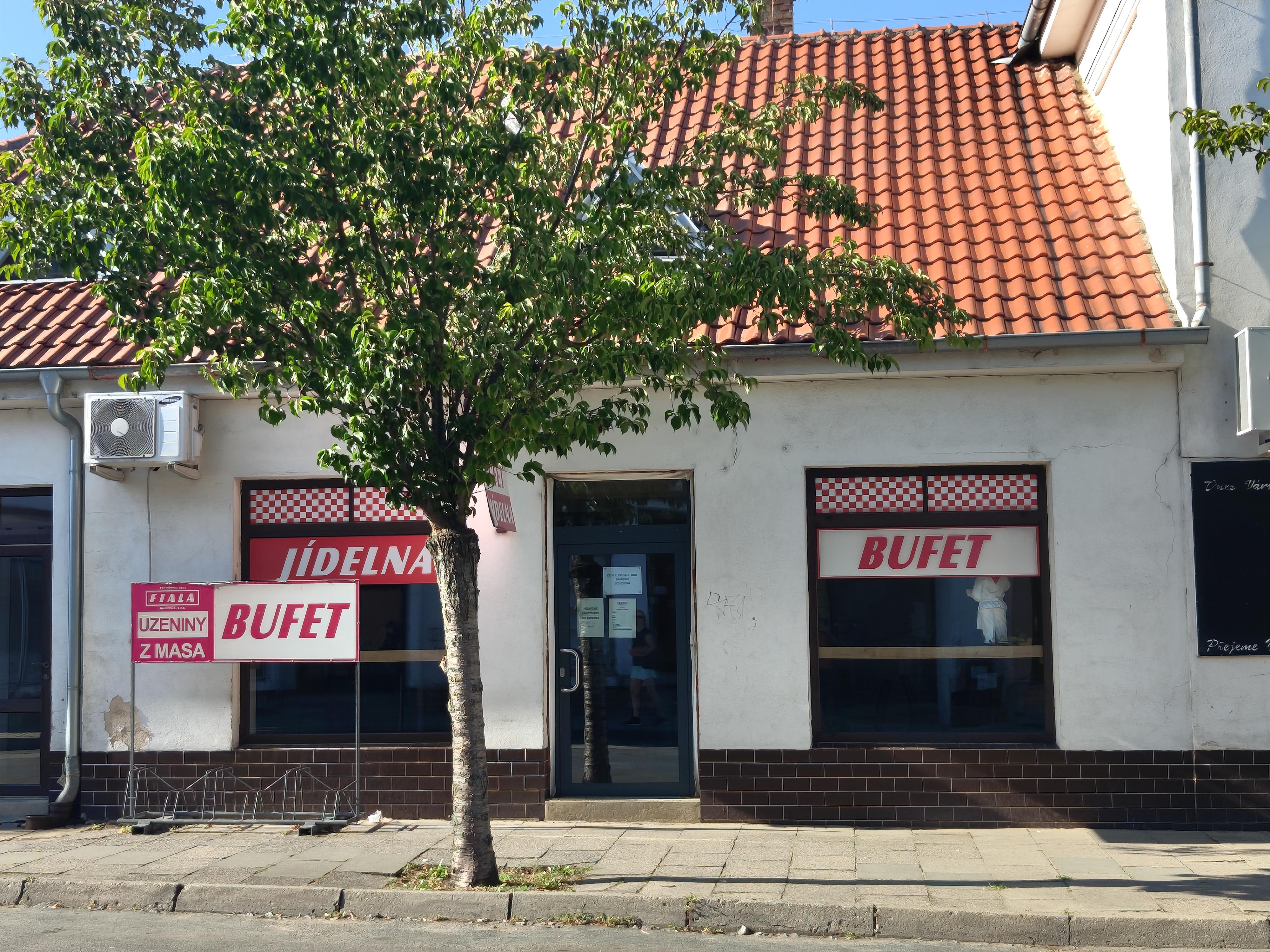 Fiala Milovice - bufet foto 4