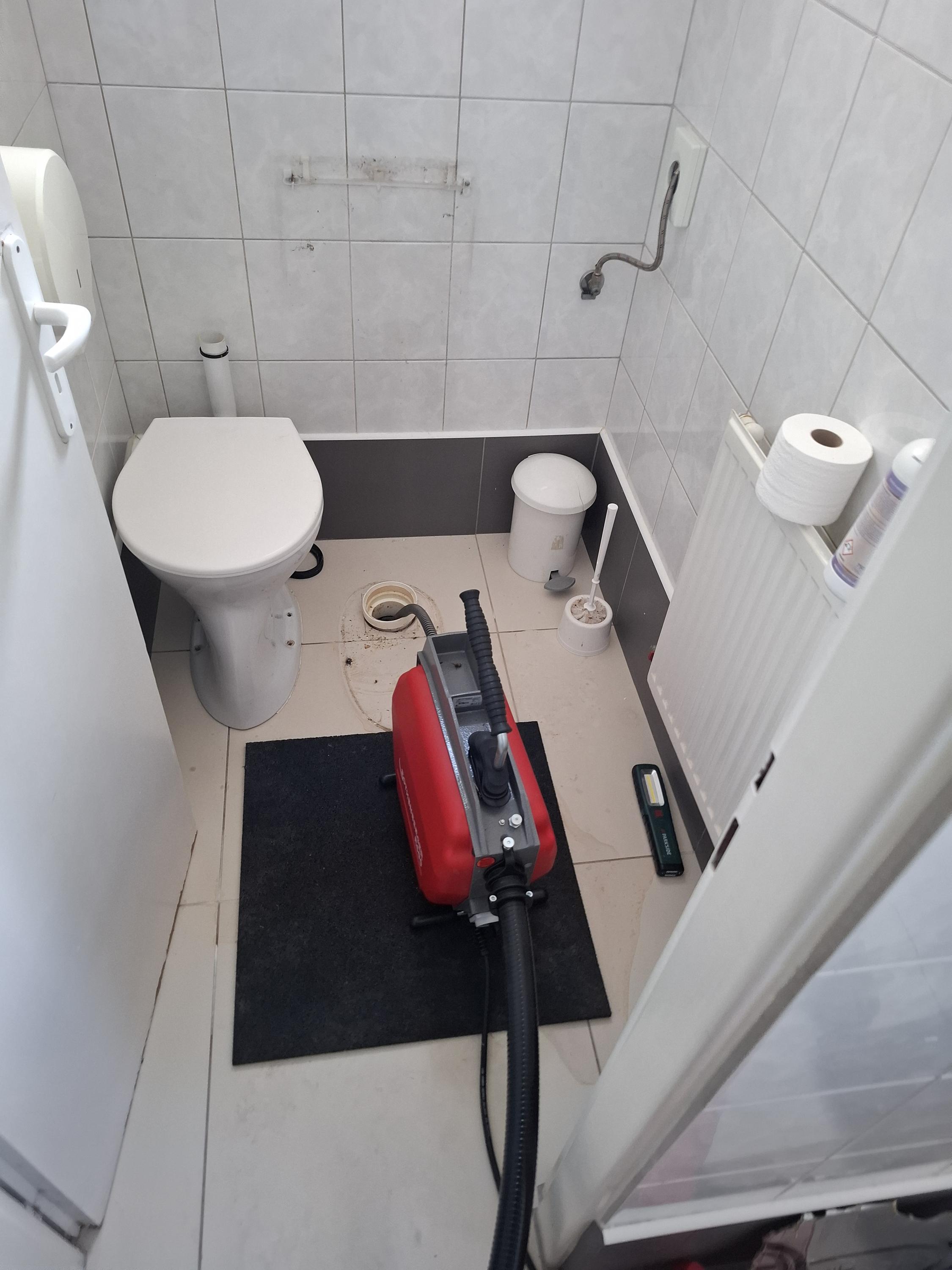 Strojní čištění odpadů a kanalizací - Jiří Sinecký foto 2