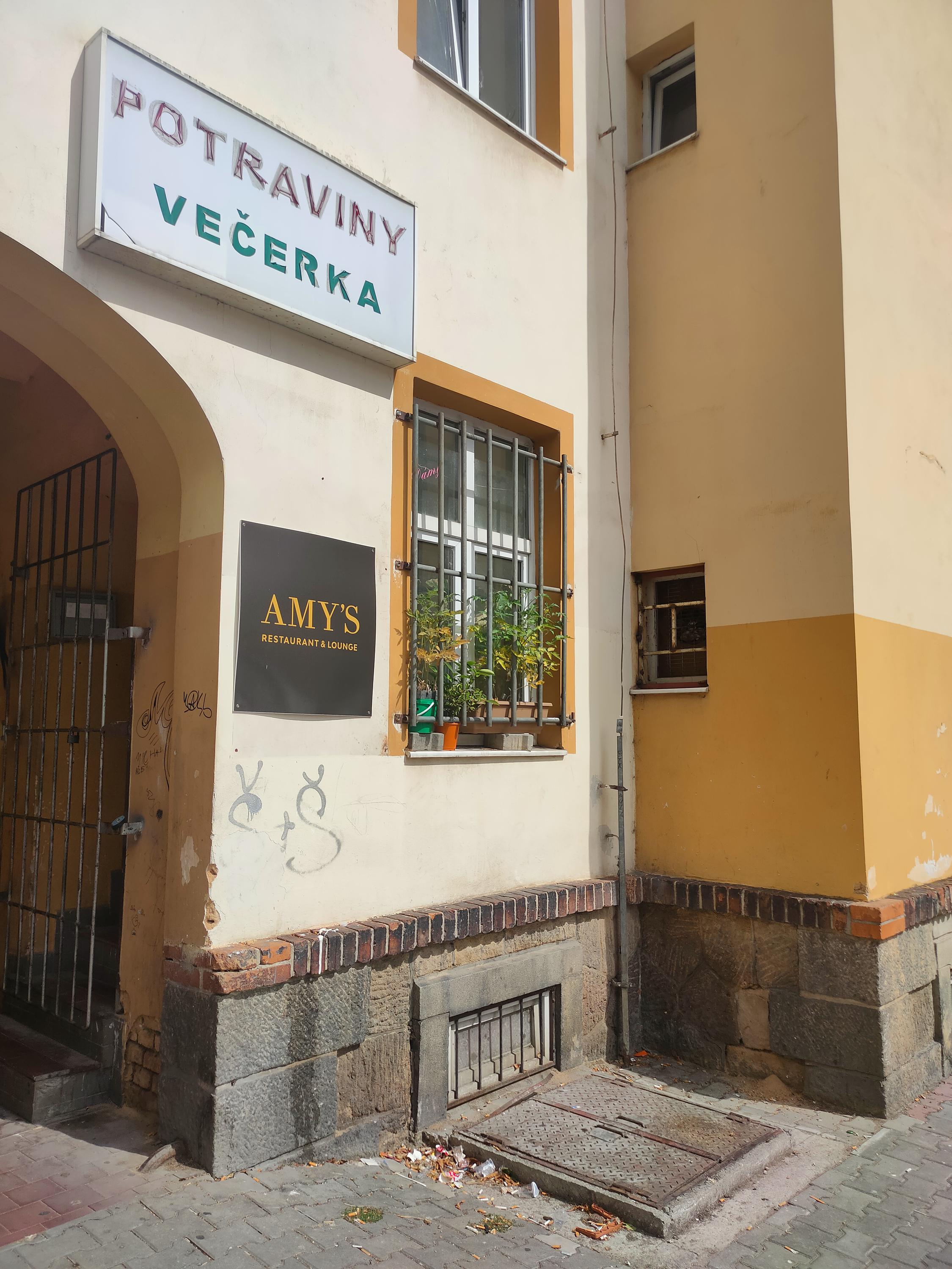 Amy's Restaurant & Lounge foto 2