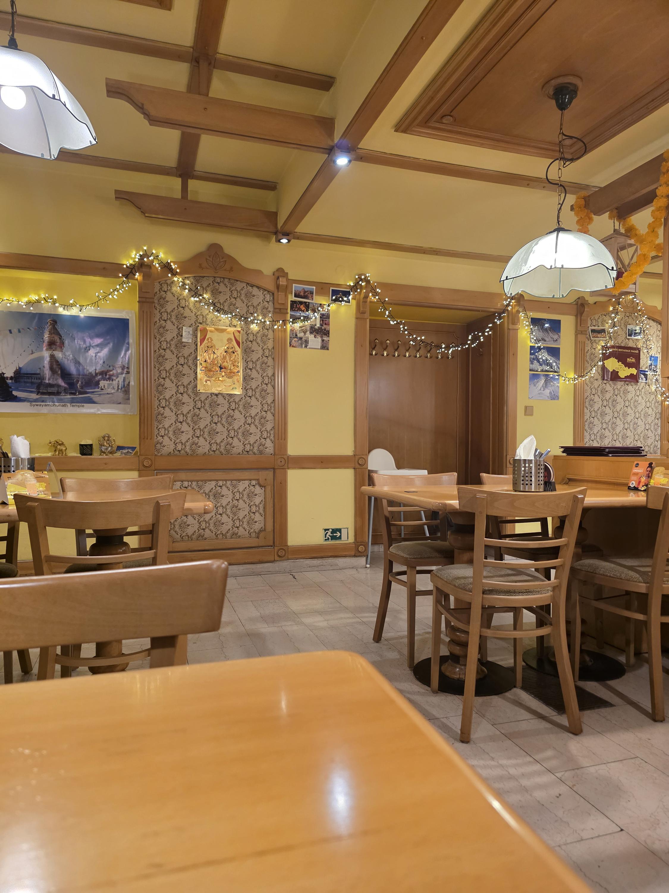 Nepálská a indická restaurace Makalu
