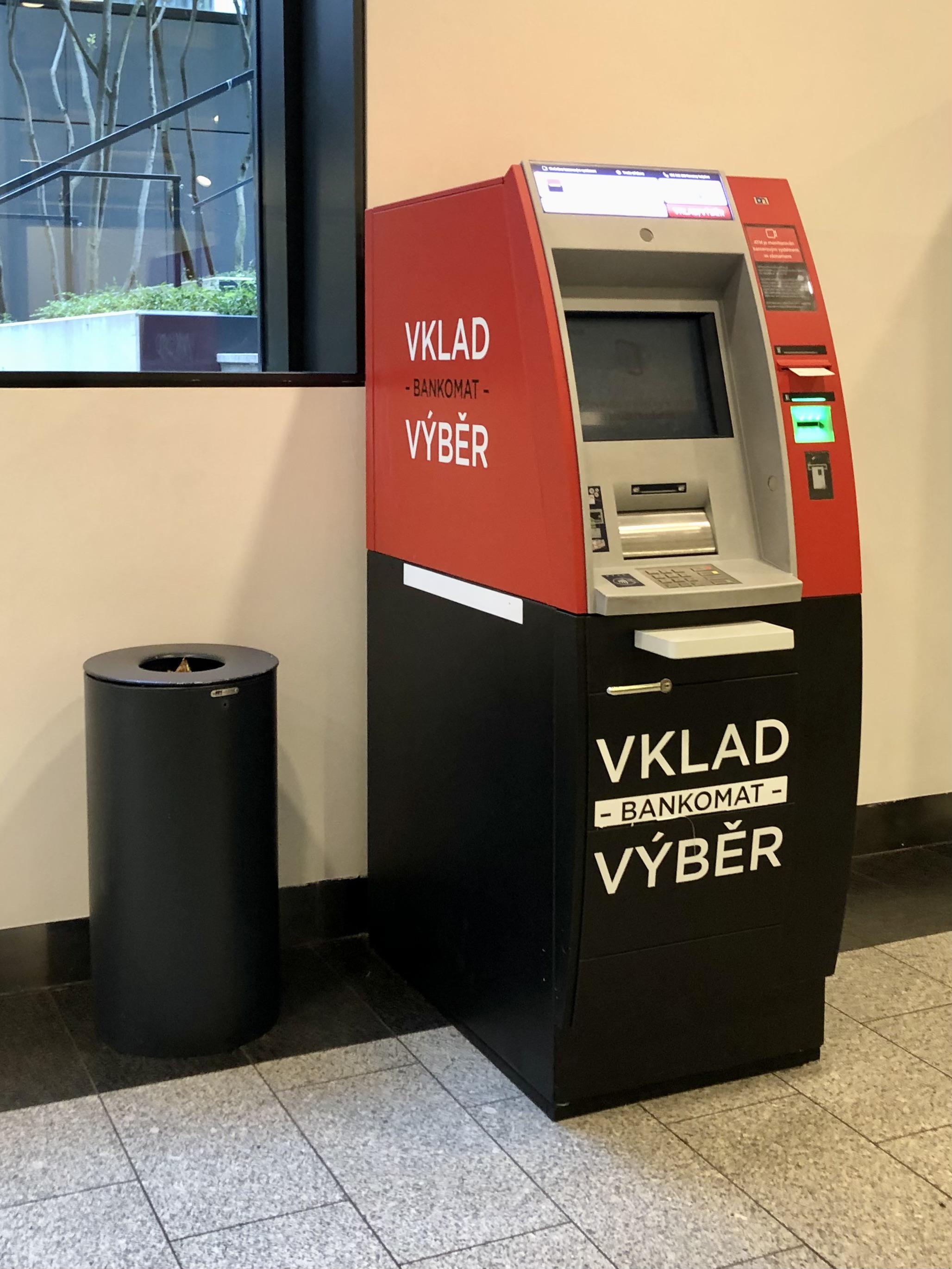 Bankomat Komerční banky foto 4