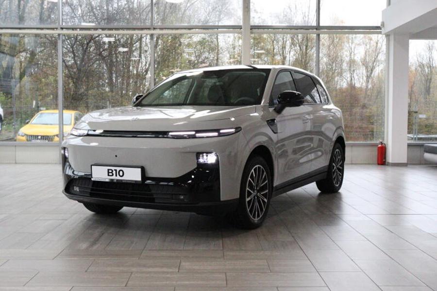 Rozjeď léto s vozem: Leapmotor B10 LIFE HYBRID EV