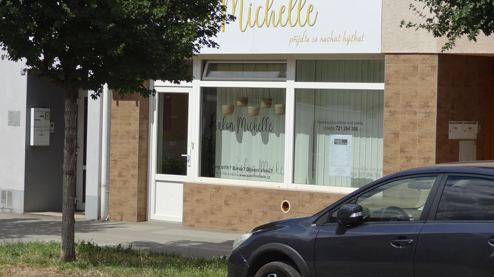 Salon Michelle
