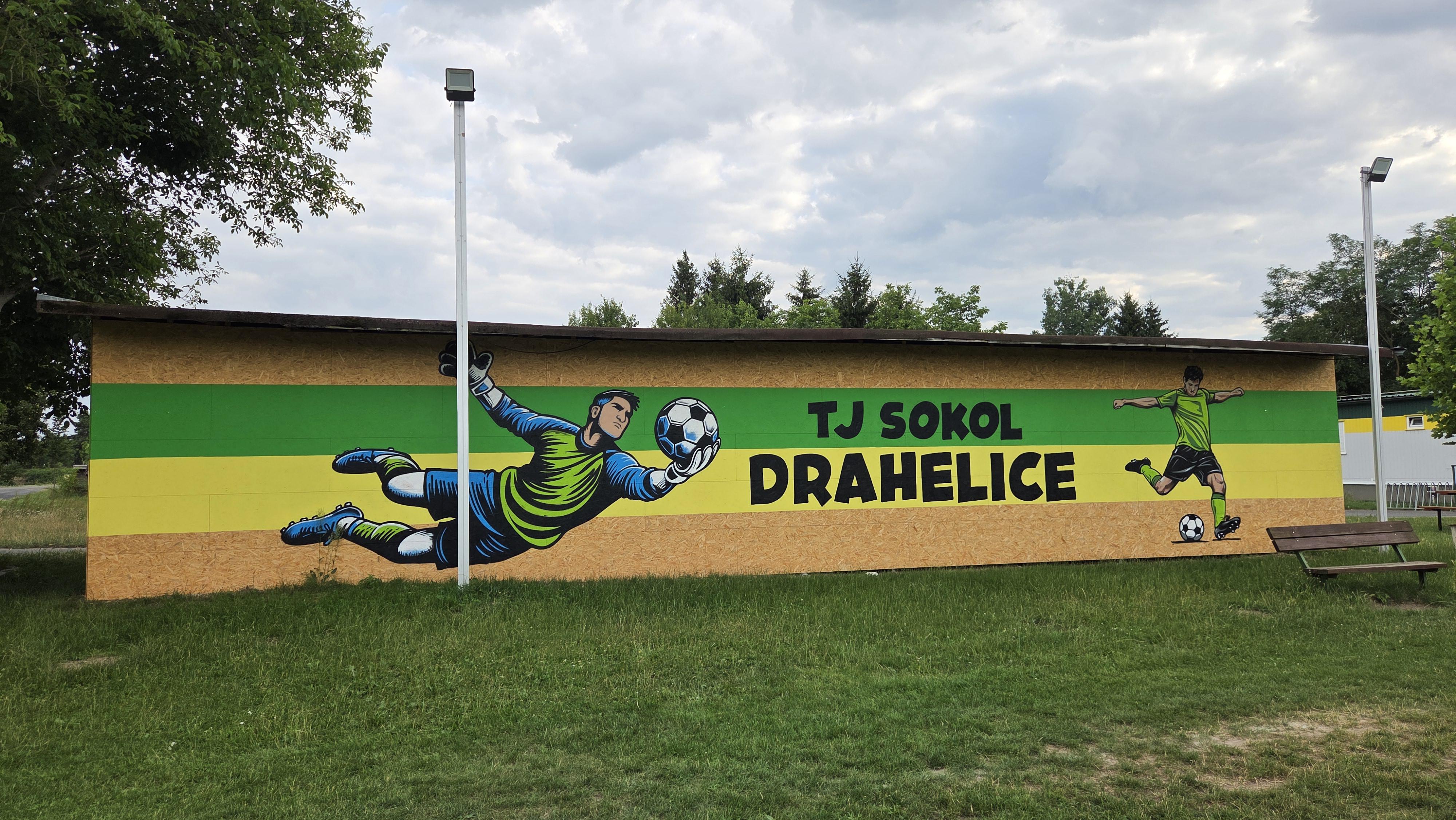 Fotbalové hřiště Drahelice foto 6