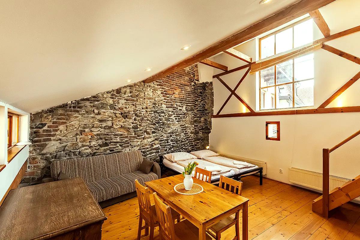 TRAVEL HOSTEL