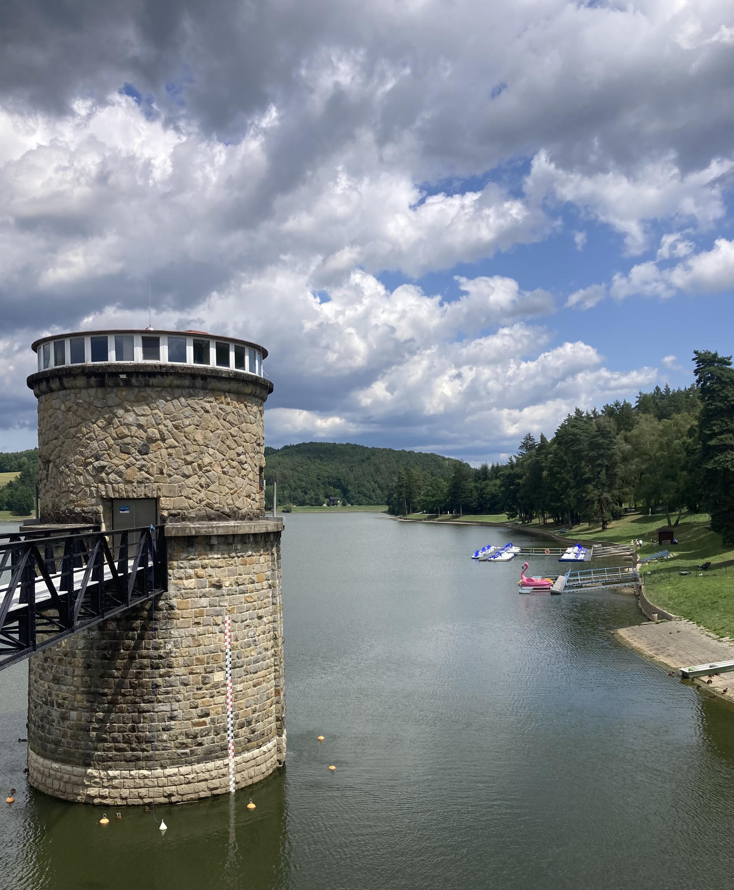 Půjčovna lodiček a šlapadel v. n. Luhačovice foto 4