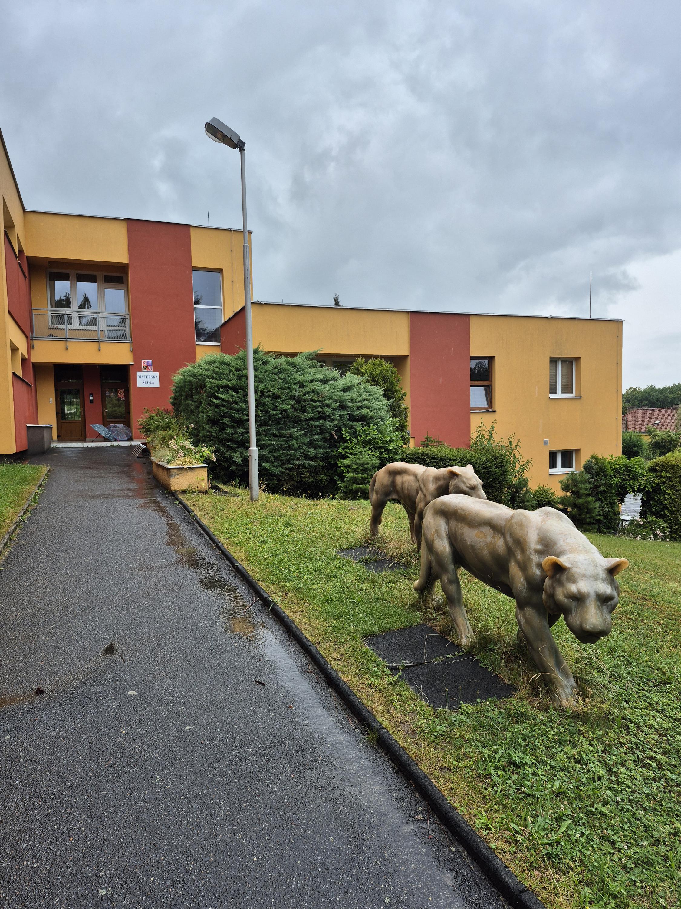 Mateřská škola, Praha 4, Na Zvoničce 13 foto 2