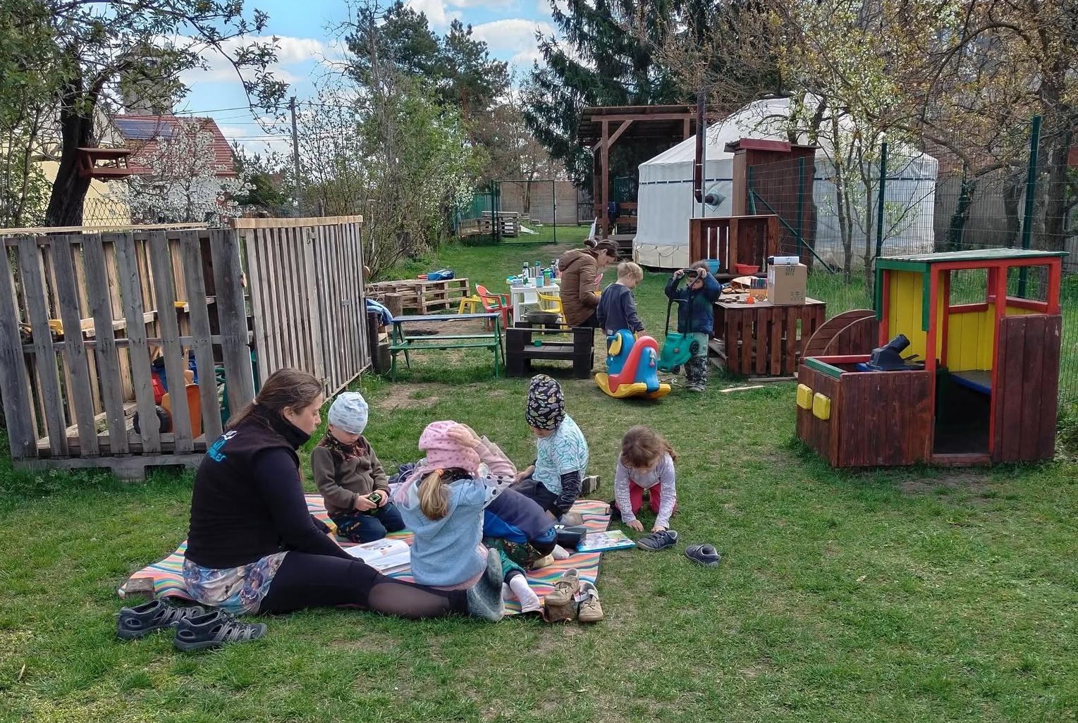 Svobodná meruňka - lesní klub