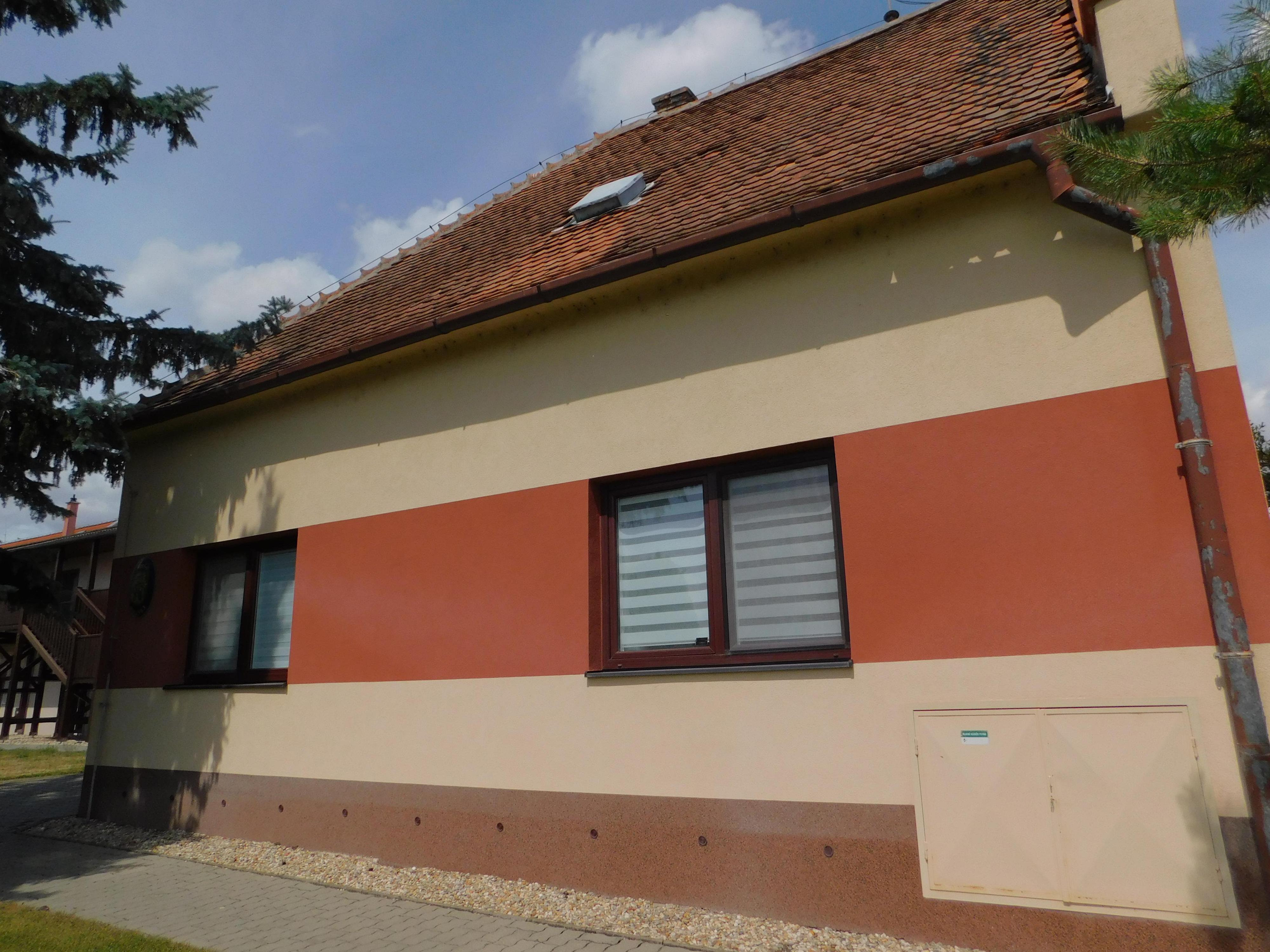 Hrušky - obecní úřad foto 3