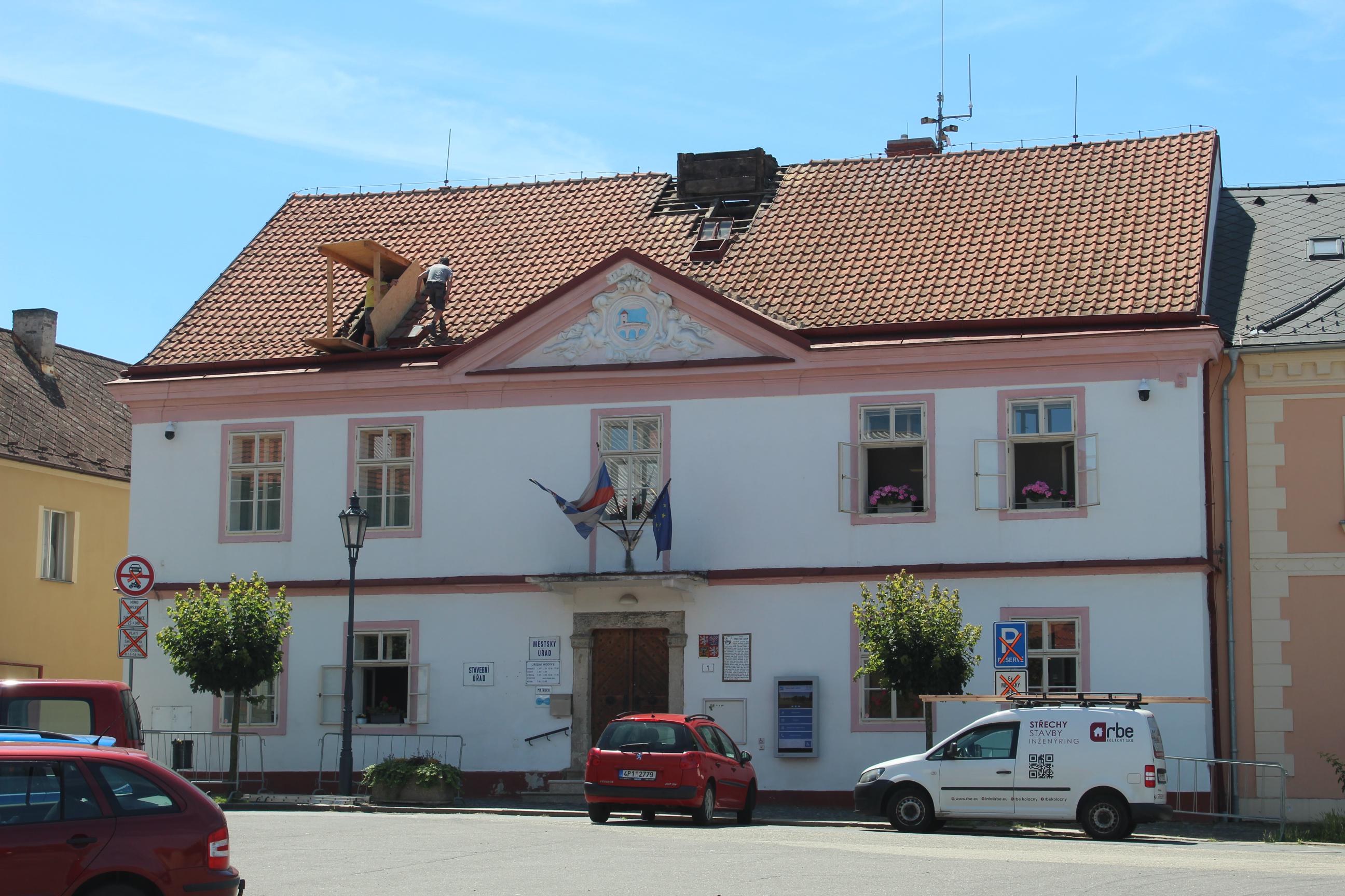 Týnec nad Labem - městský úřad foto 6