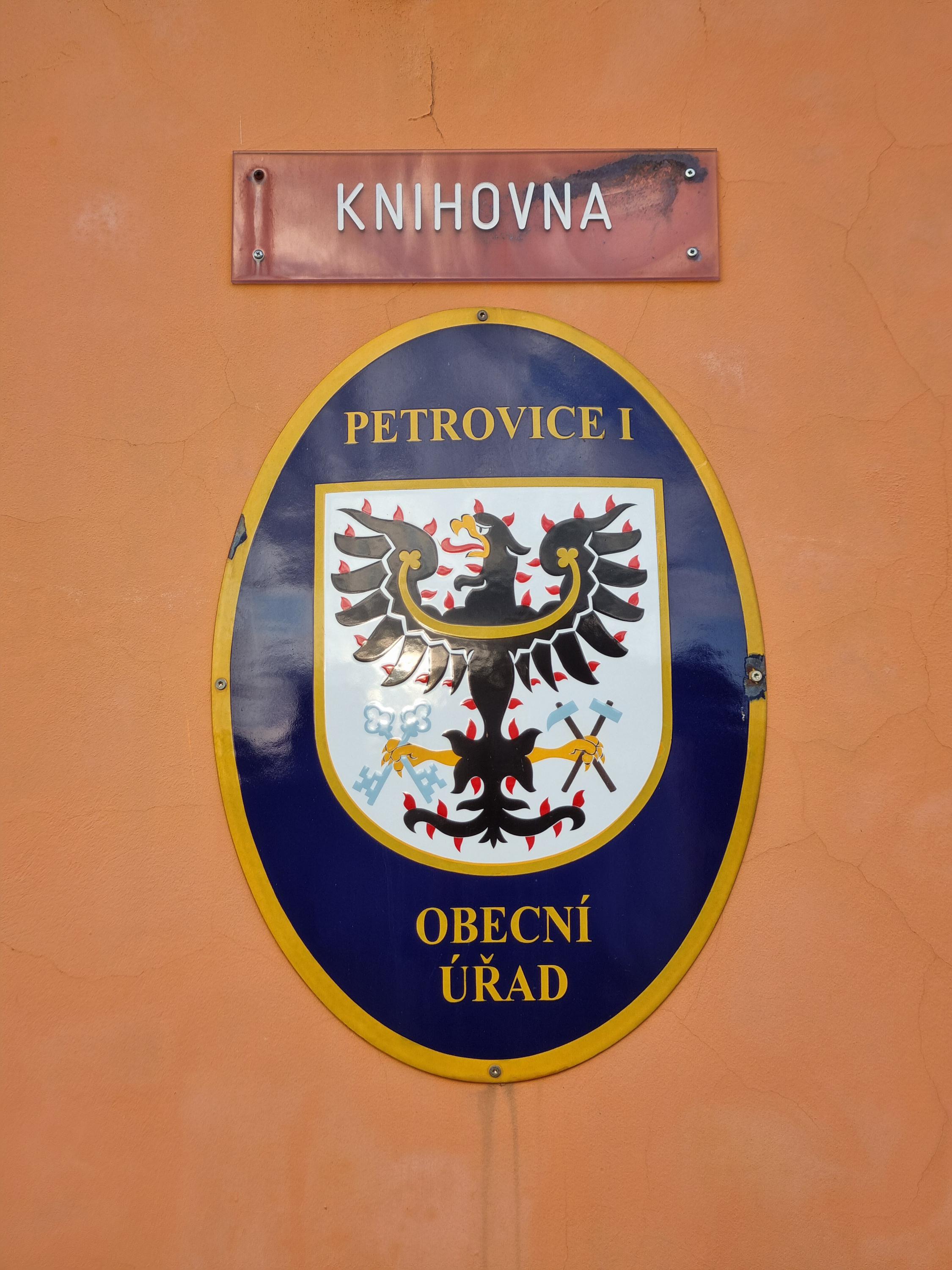 Obecní knihovna Petrovice I foto 1