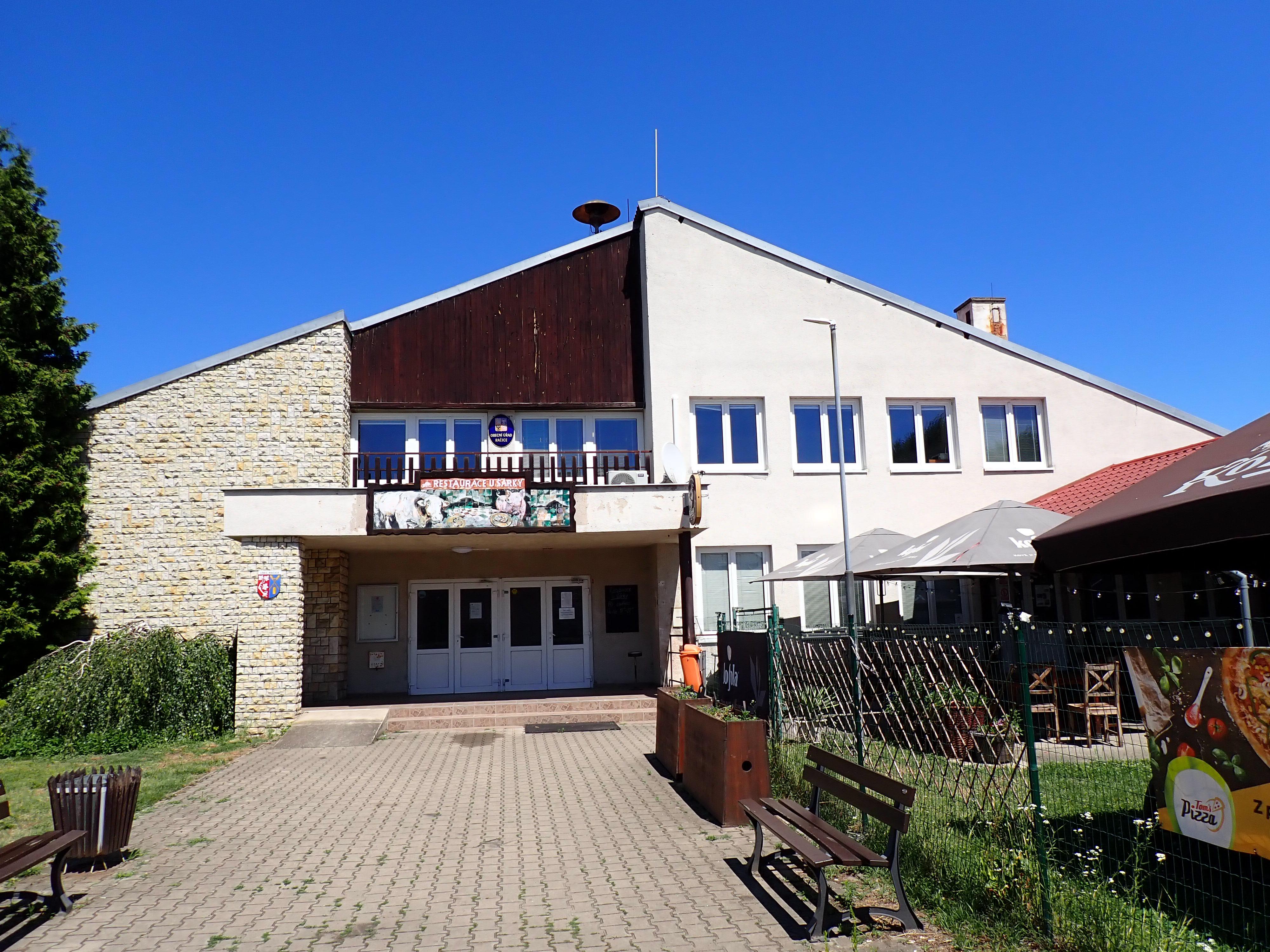 Račice - obecní úřad foto 5