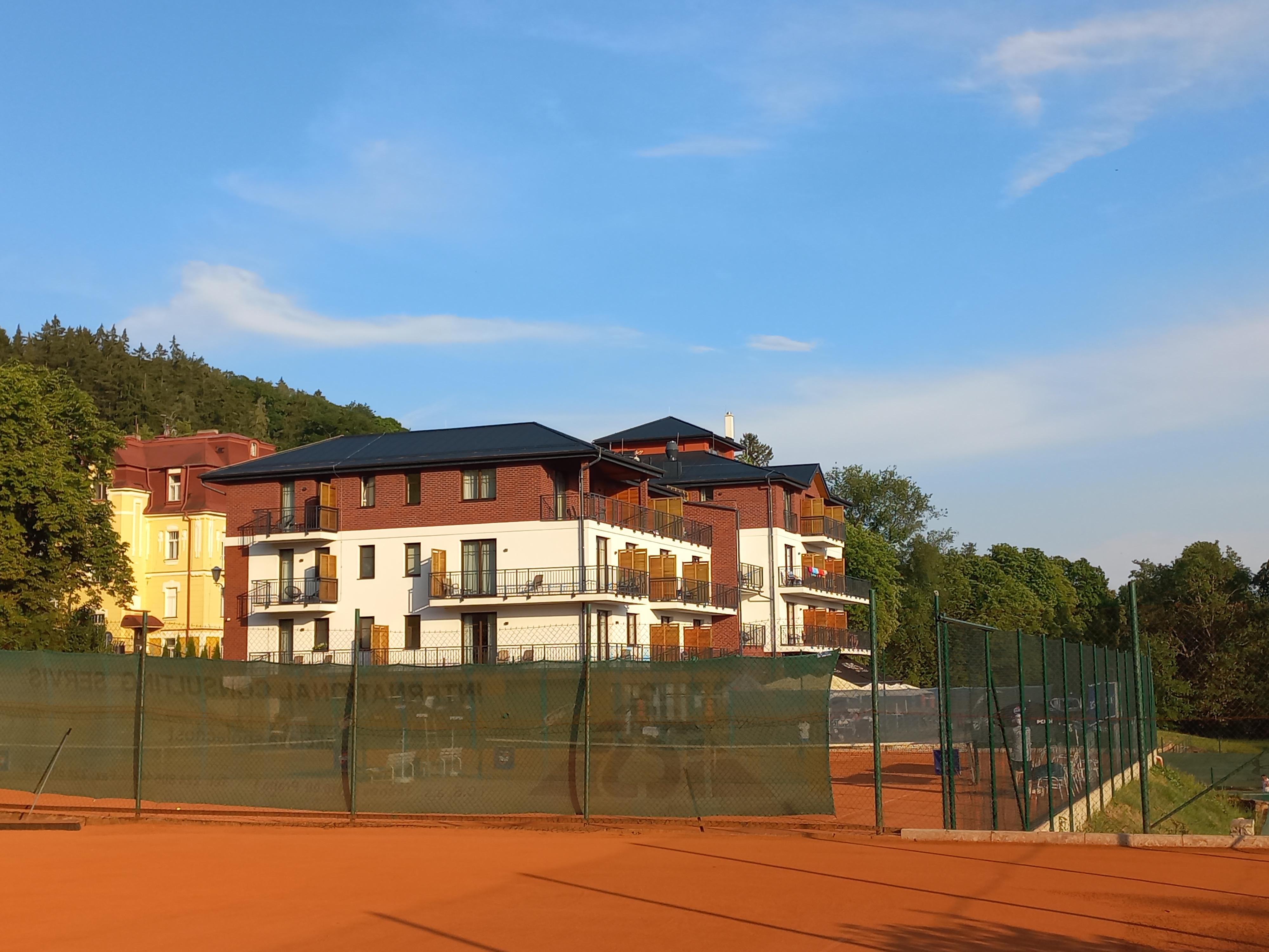 Queens Hotel & Wellness