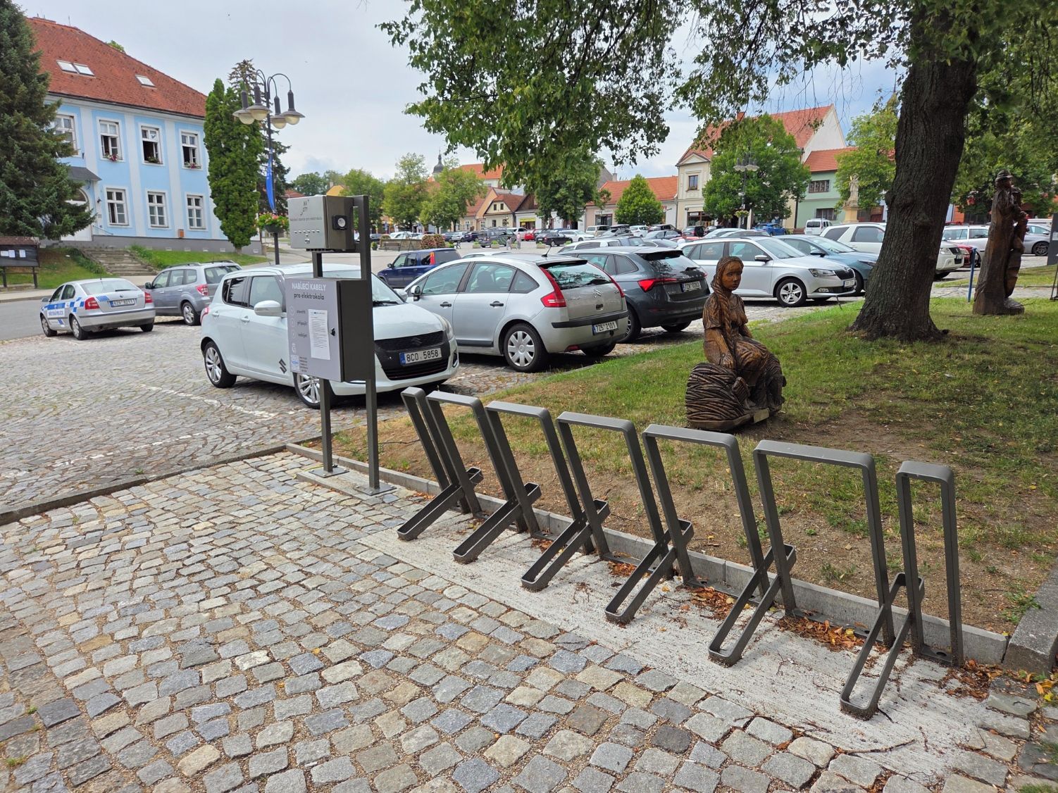 Nabíjecí stanice pro elektrokola foto 2