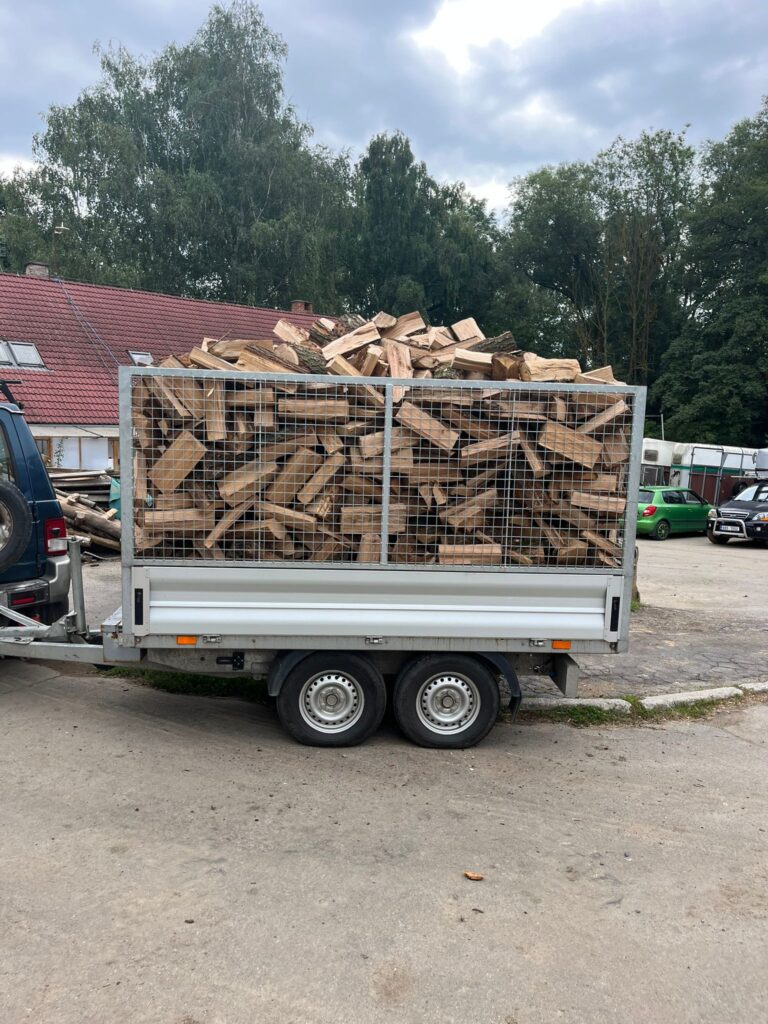 Palivové dřevo Žebětín foto 2