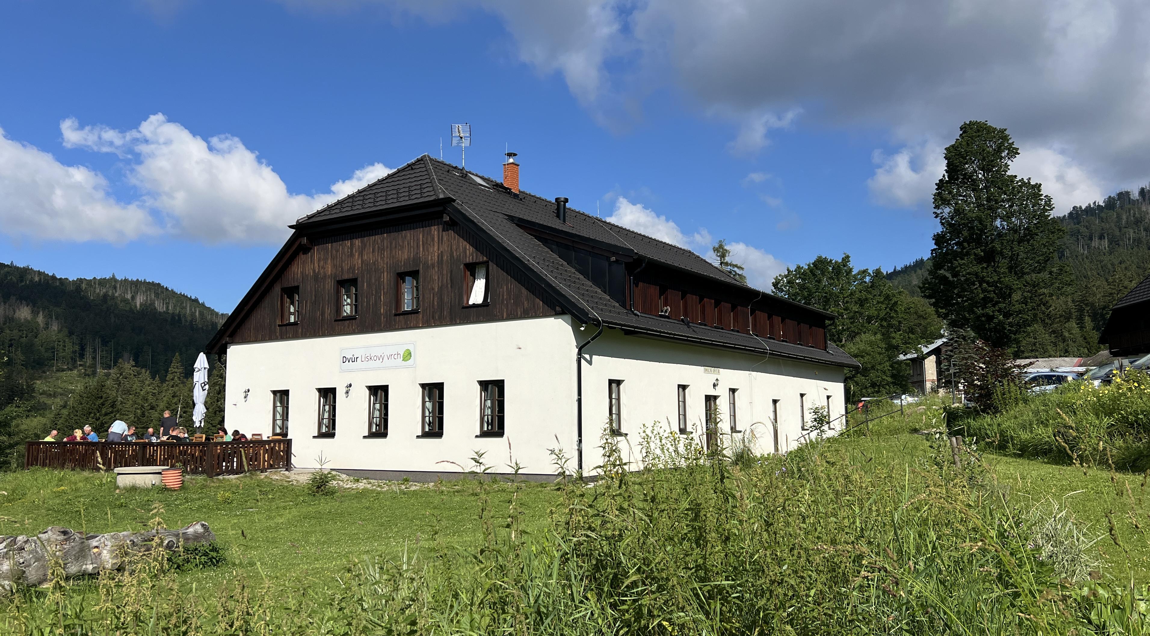 Restaurace Dvůr Lískový vrch foto 3