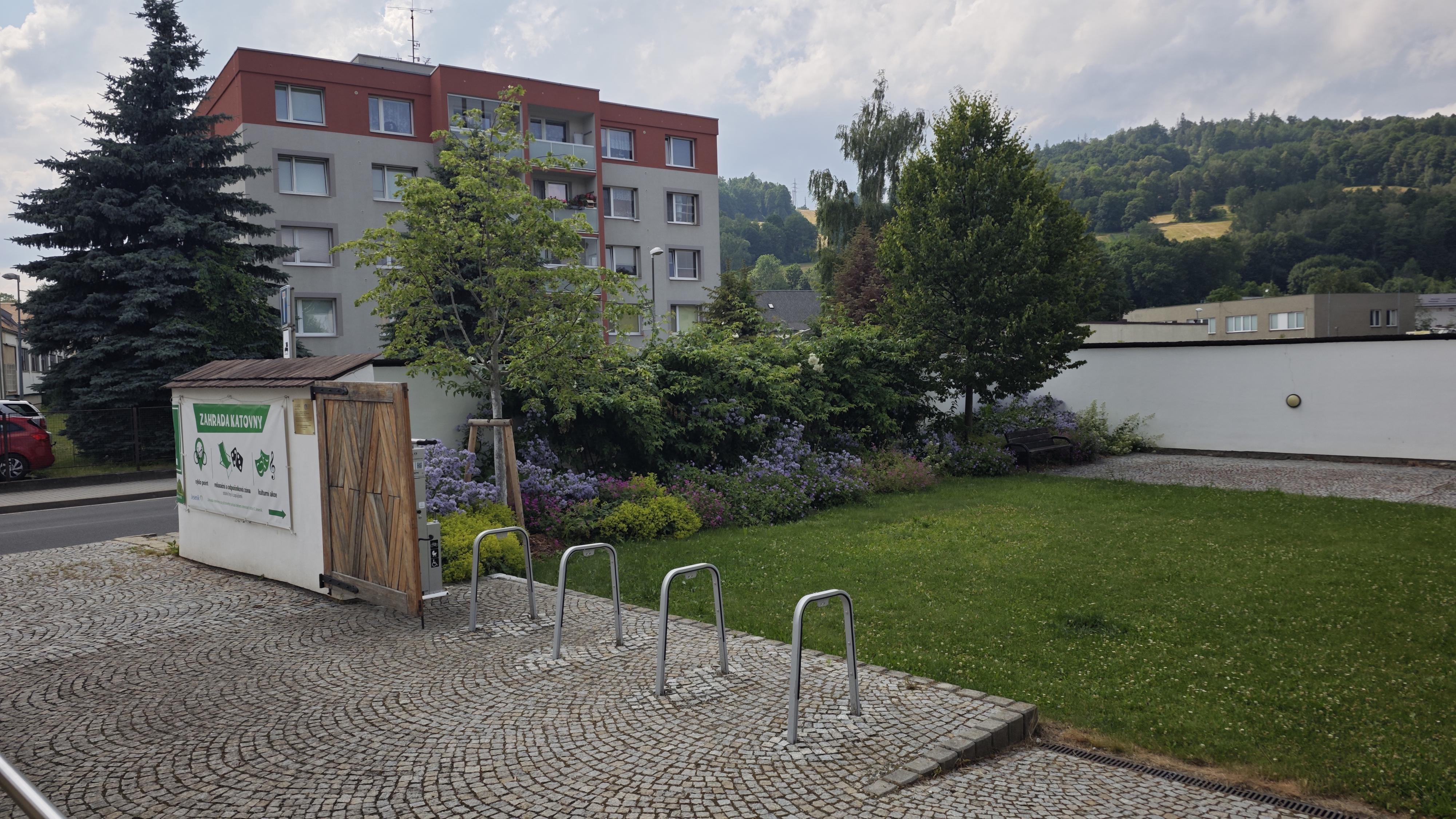 Nabíjecí stanice Cyklopoint TIC Jeseník - Budova Katovny foto 2