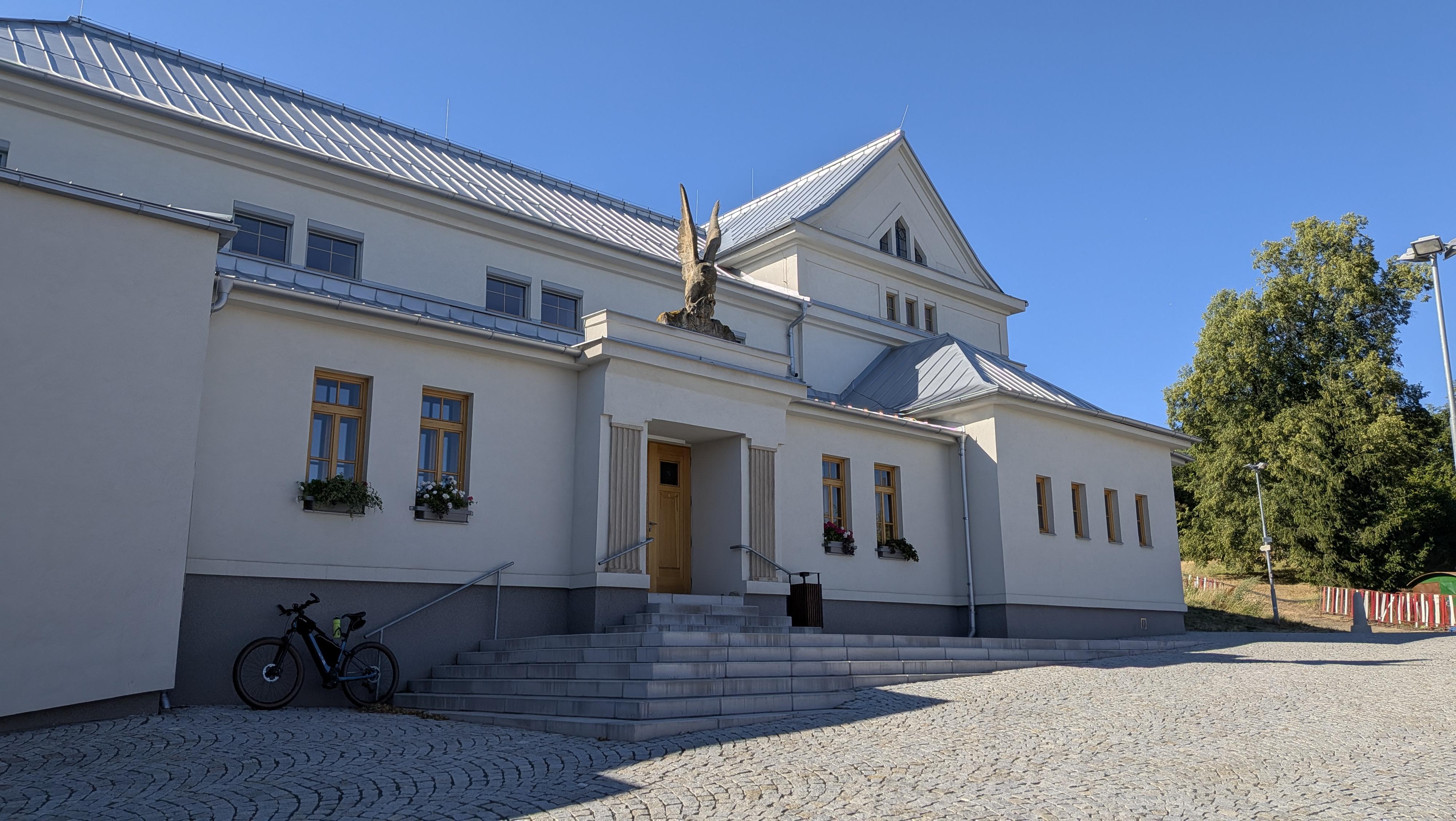 Všeobecná zdravotní pojišťovna České republiky