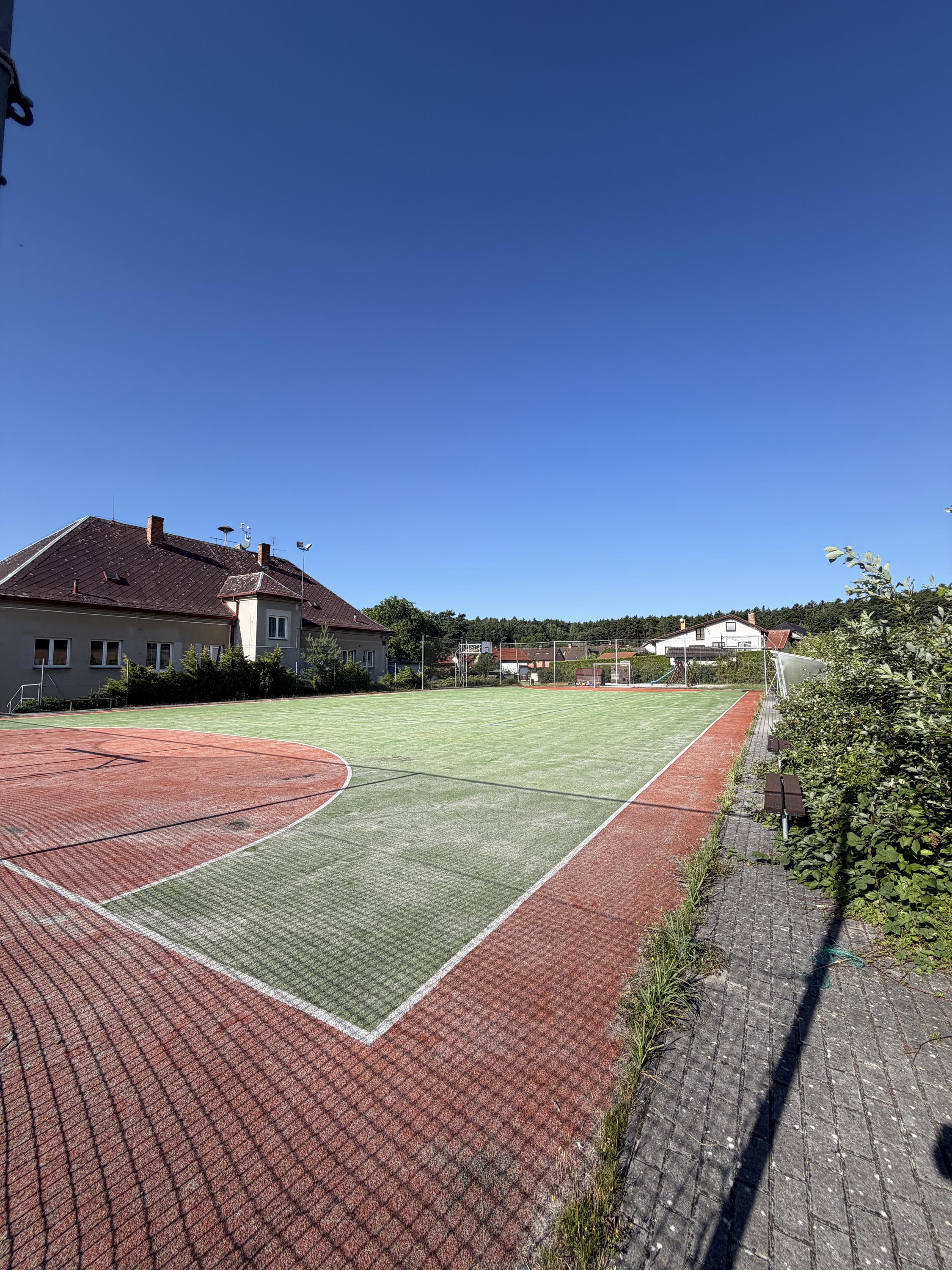 ZŠ Dobříč foto 2