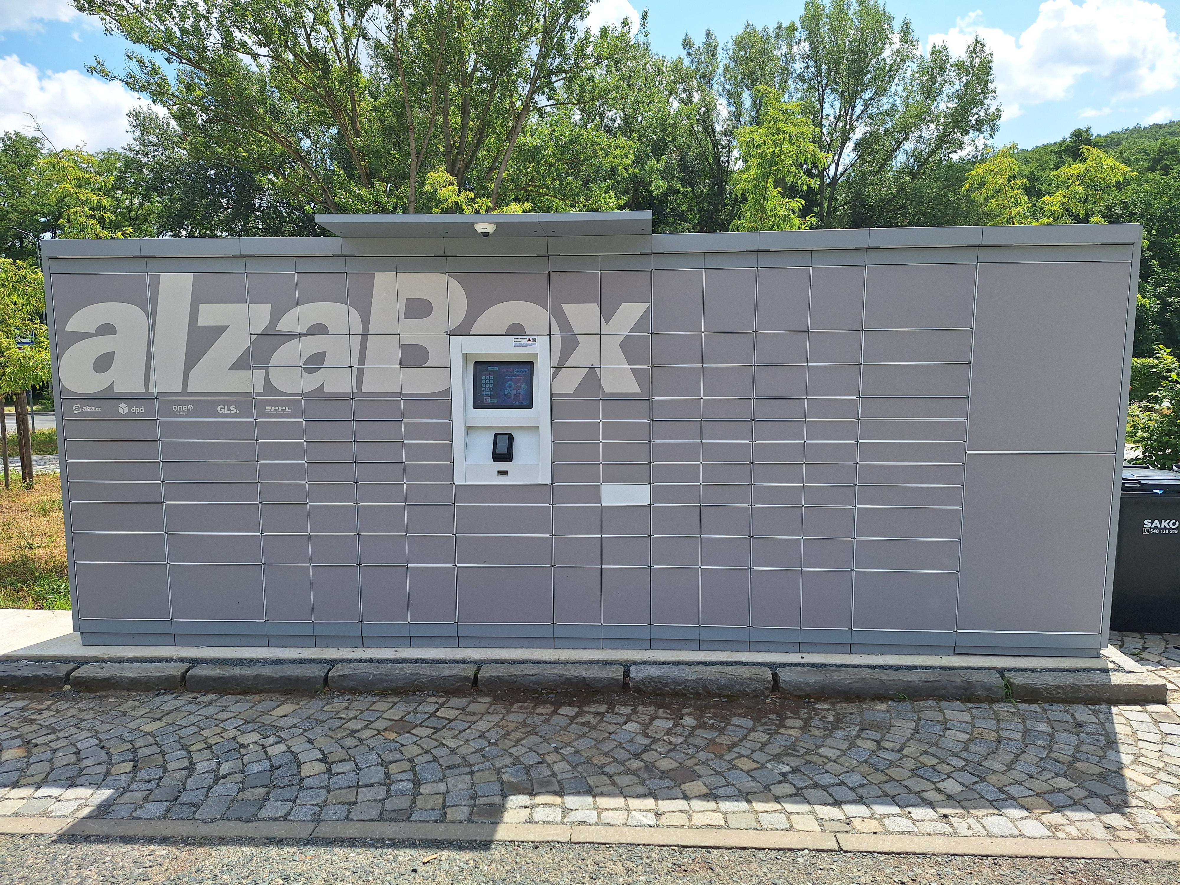 AlzaBox foto 2
