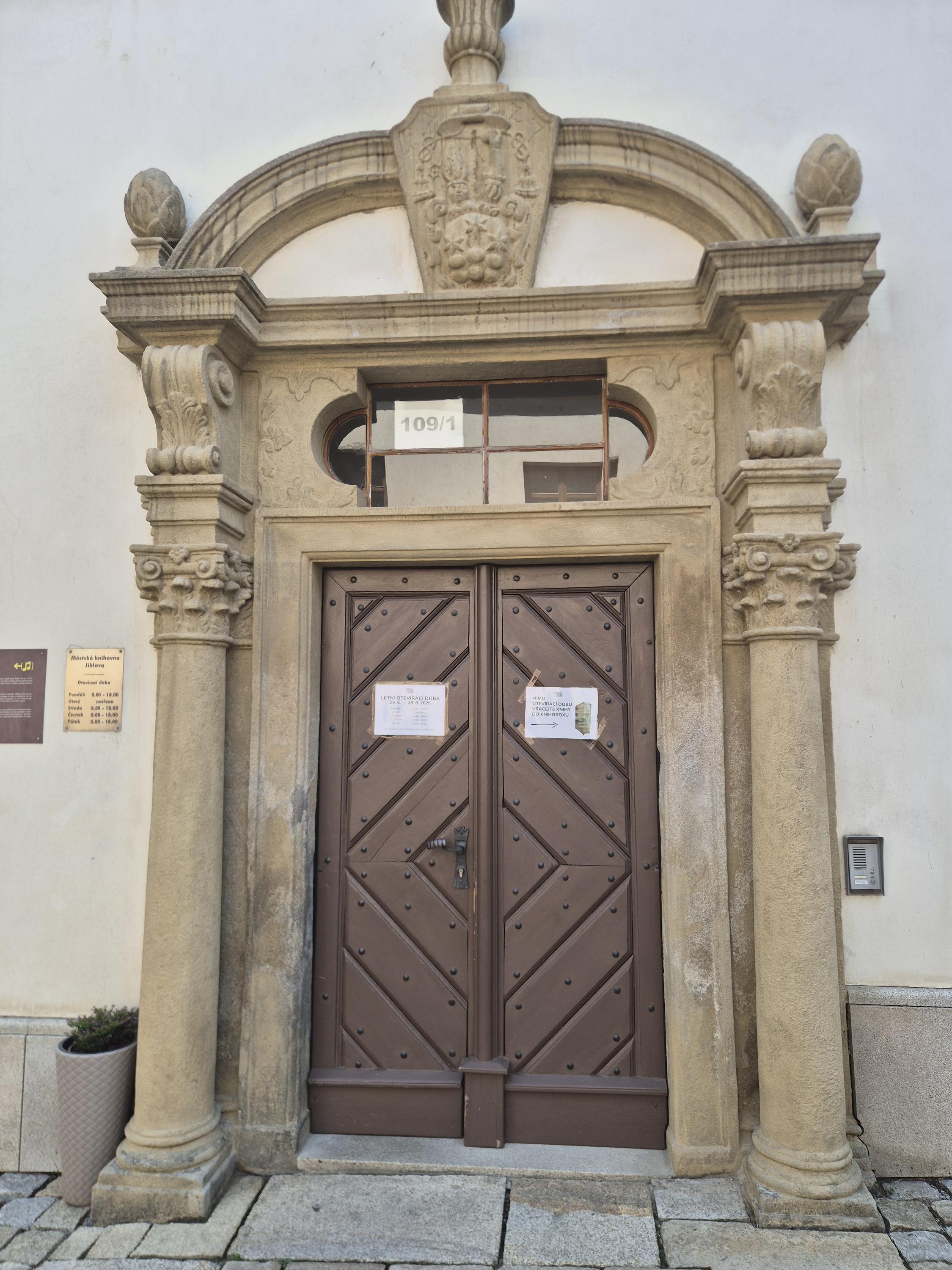 Městská knihovna Jihlava foto 2