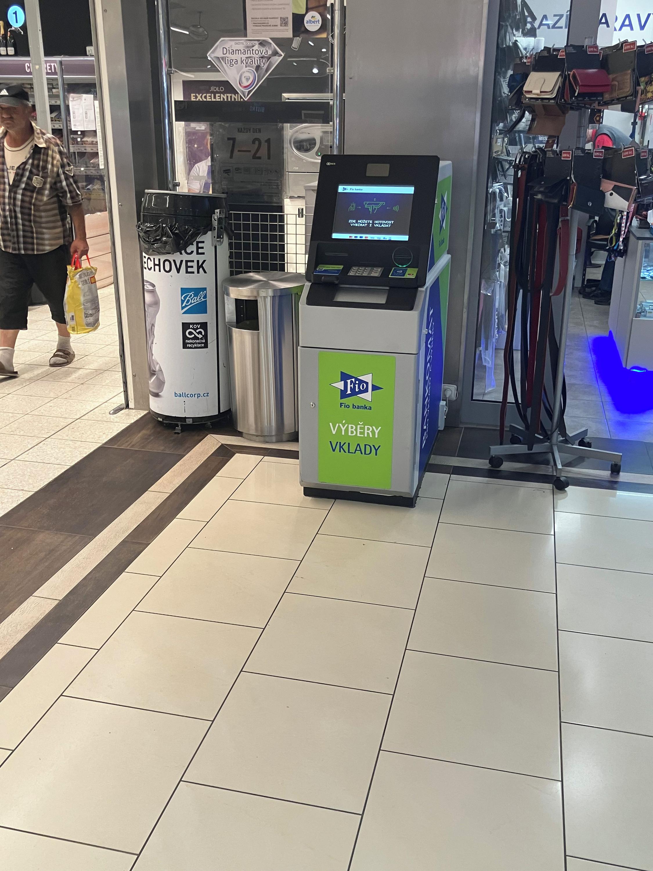 Bankomat Fio banky foto 4