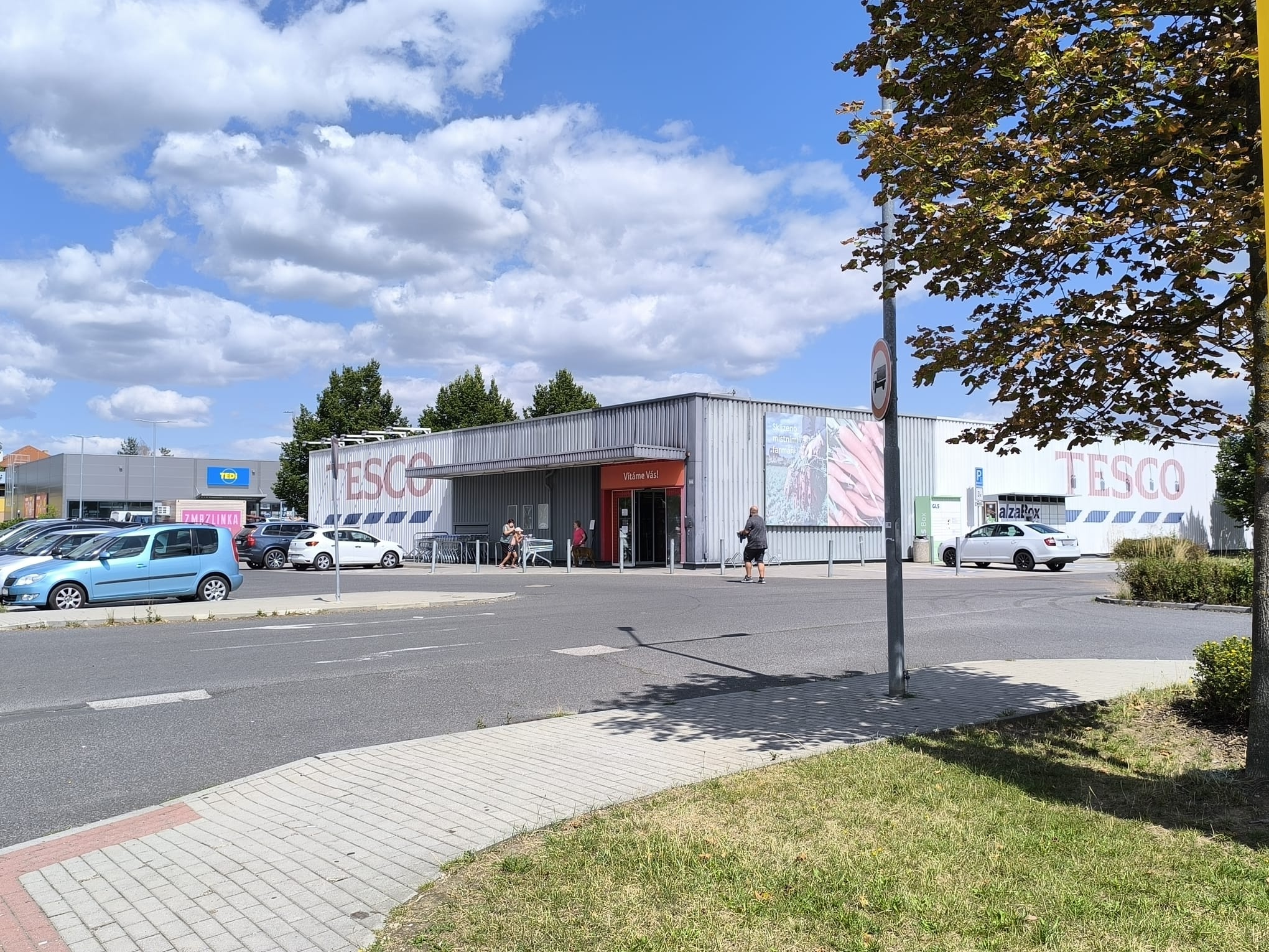 Tesco Supermarket foto 3