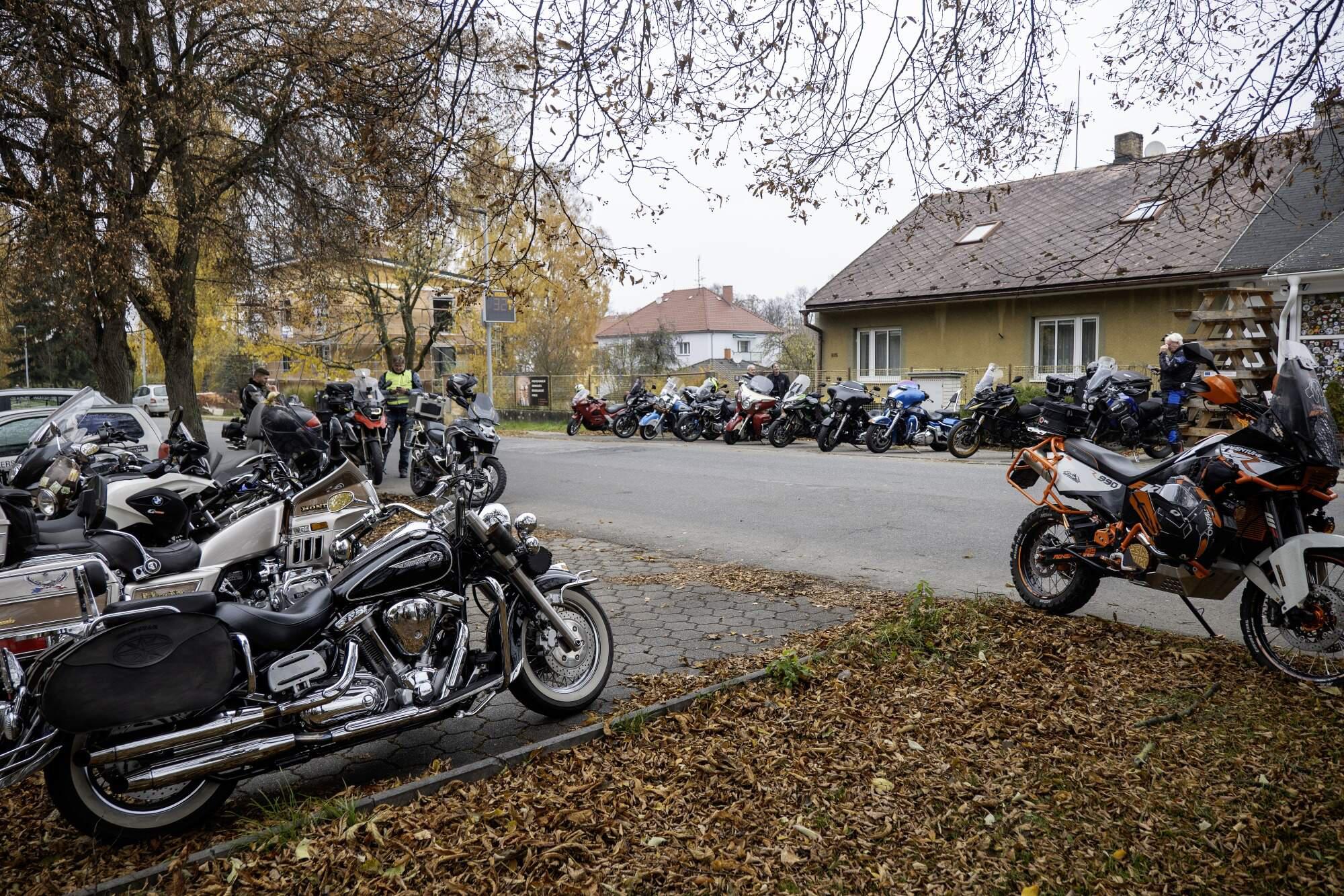 MOTORKÁŘSKÝ DOUPĚ foto 5
