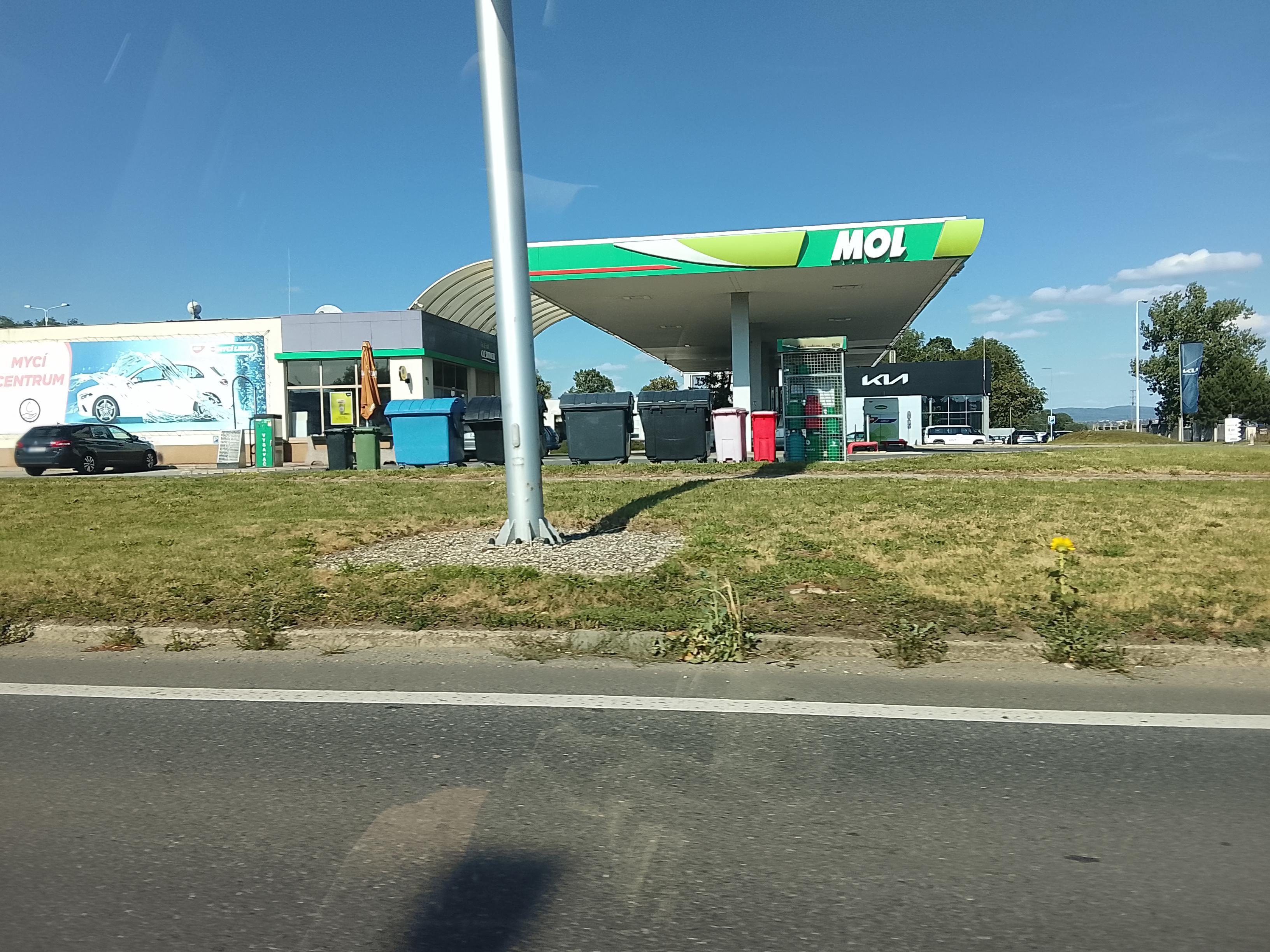 MOL