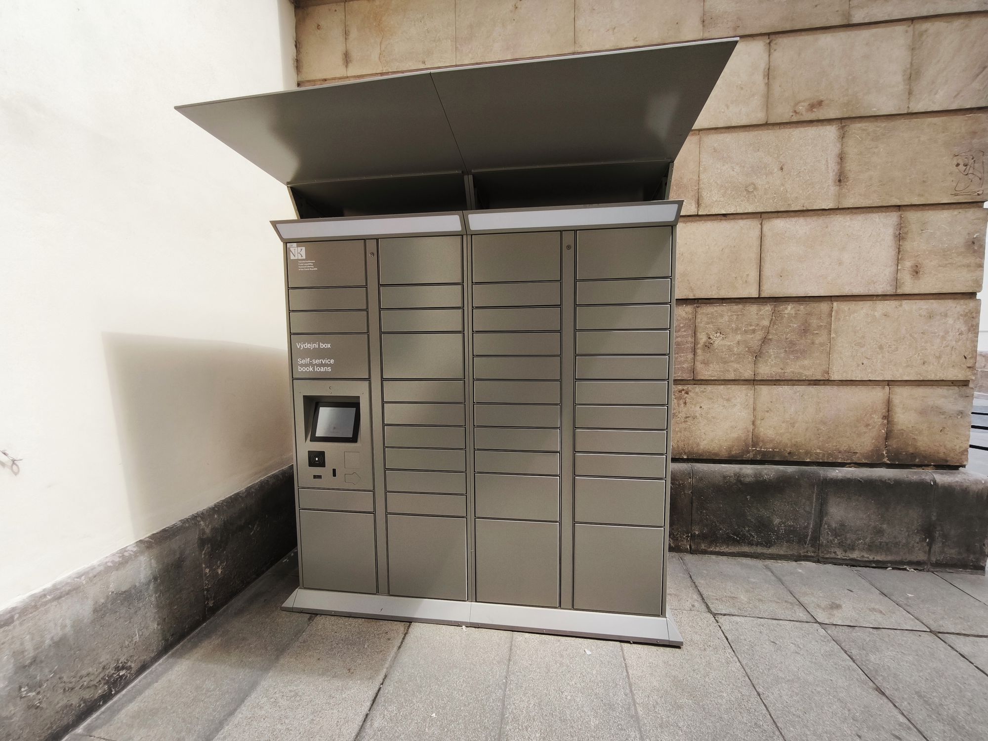 Výdejní box Národní knihovna České Republiky