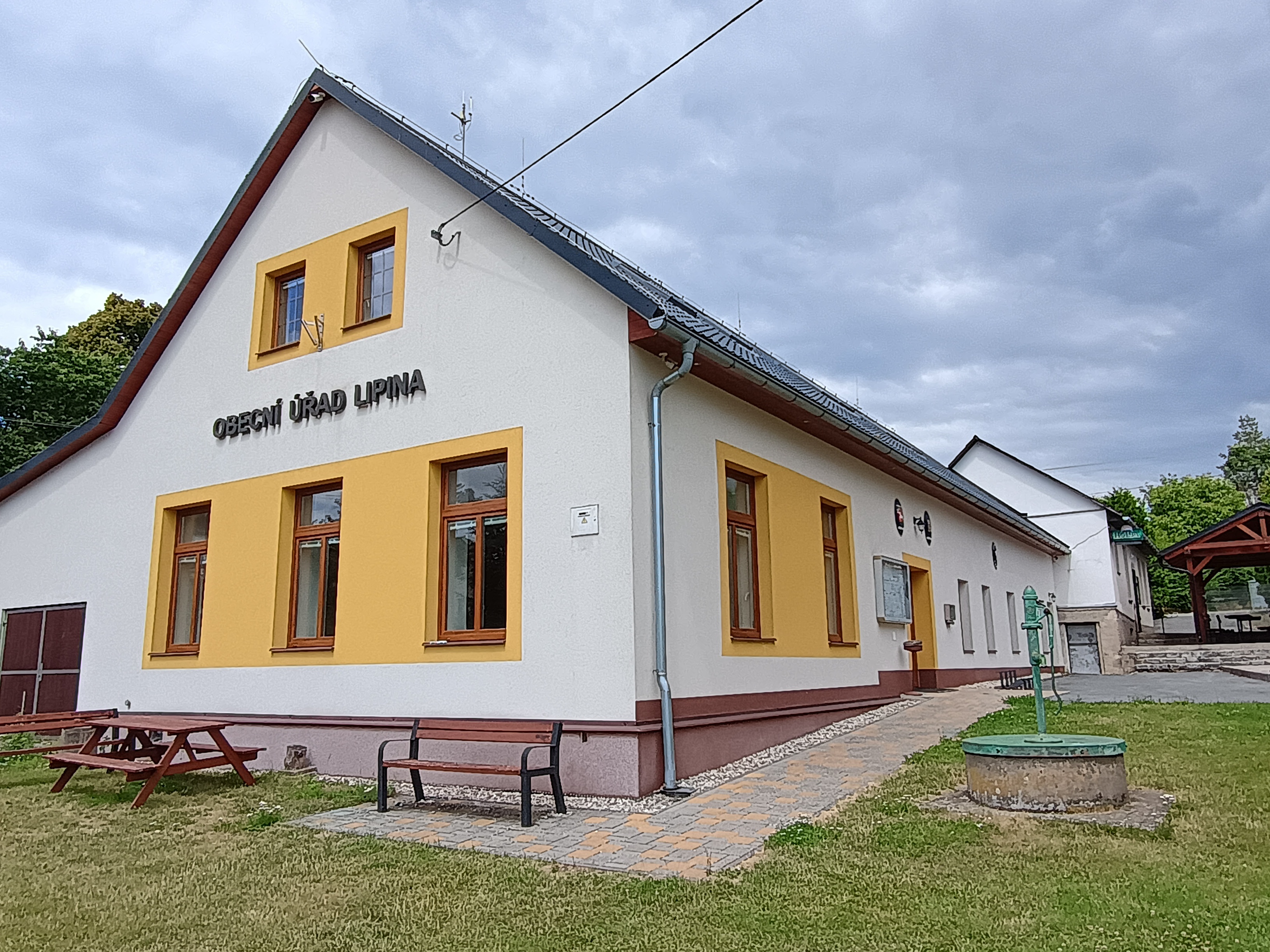 Lipina - obecní úřad foto 6