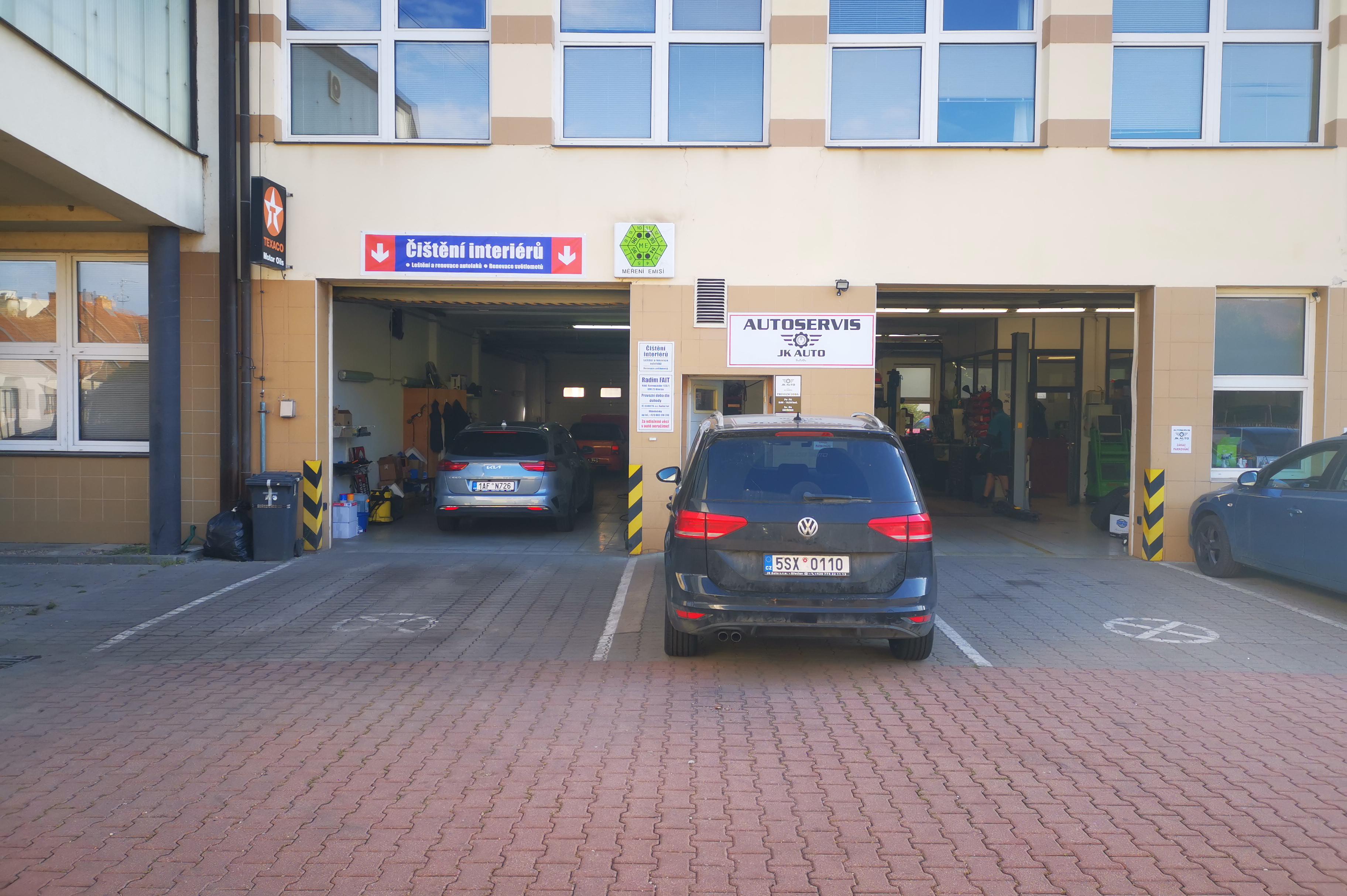Radim Fait - Čištění interiéru aut Leštění a renovace autolaků