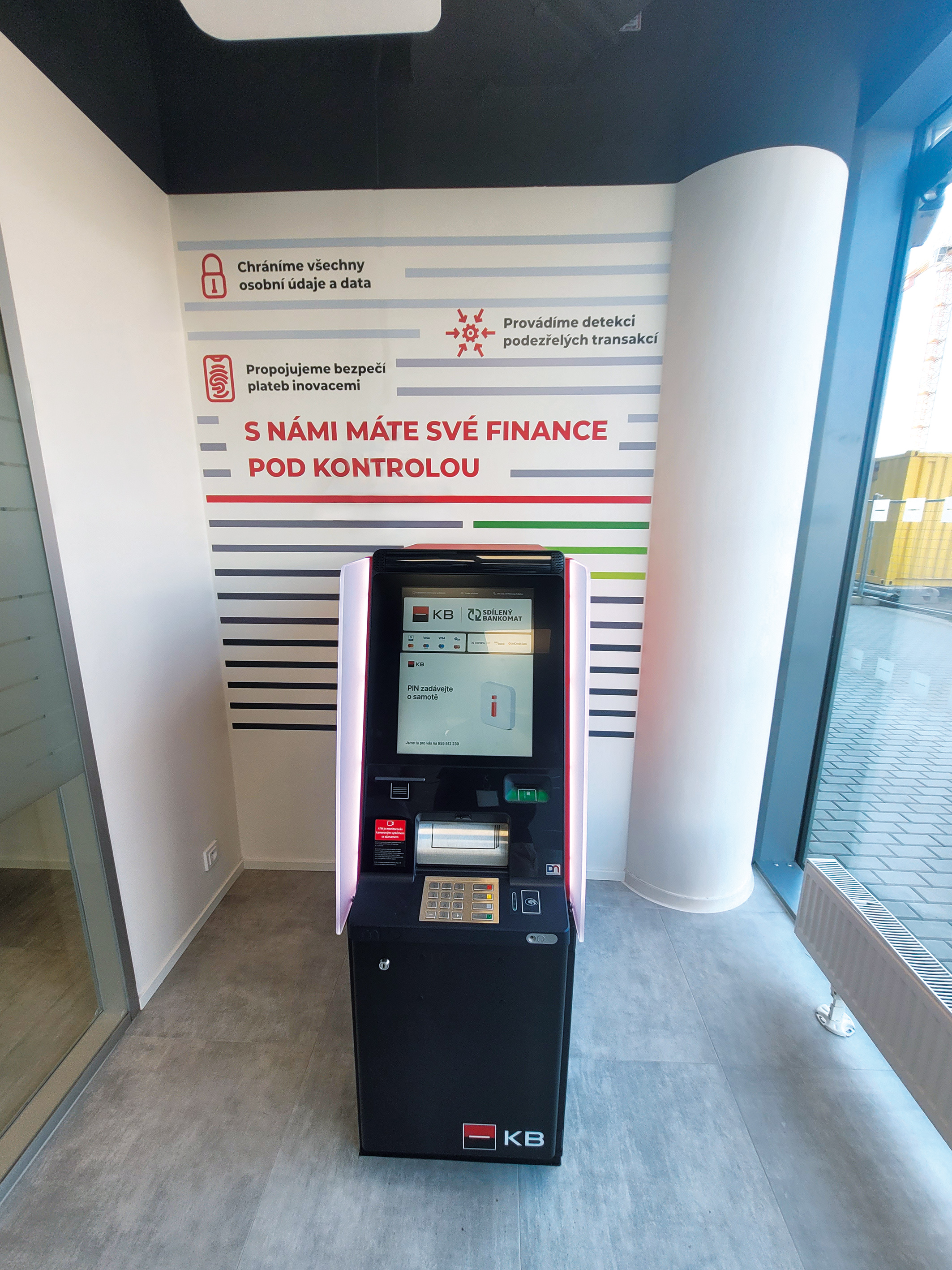 Bankomat Komerční banky foto 1